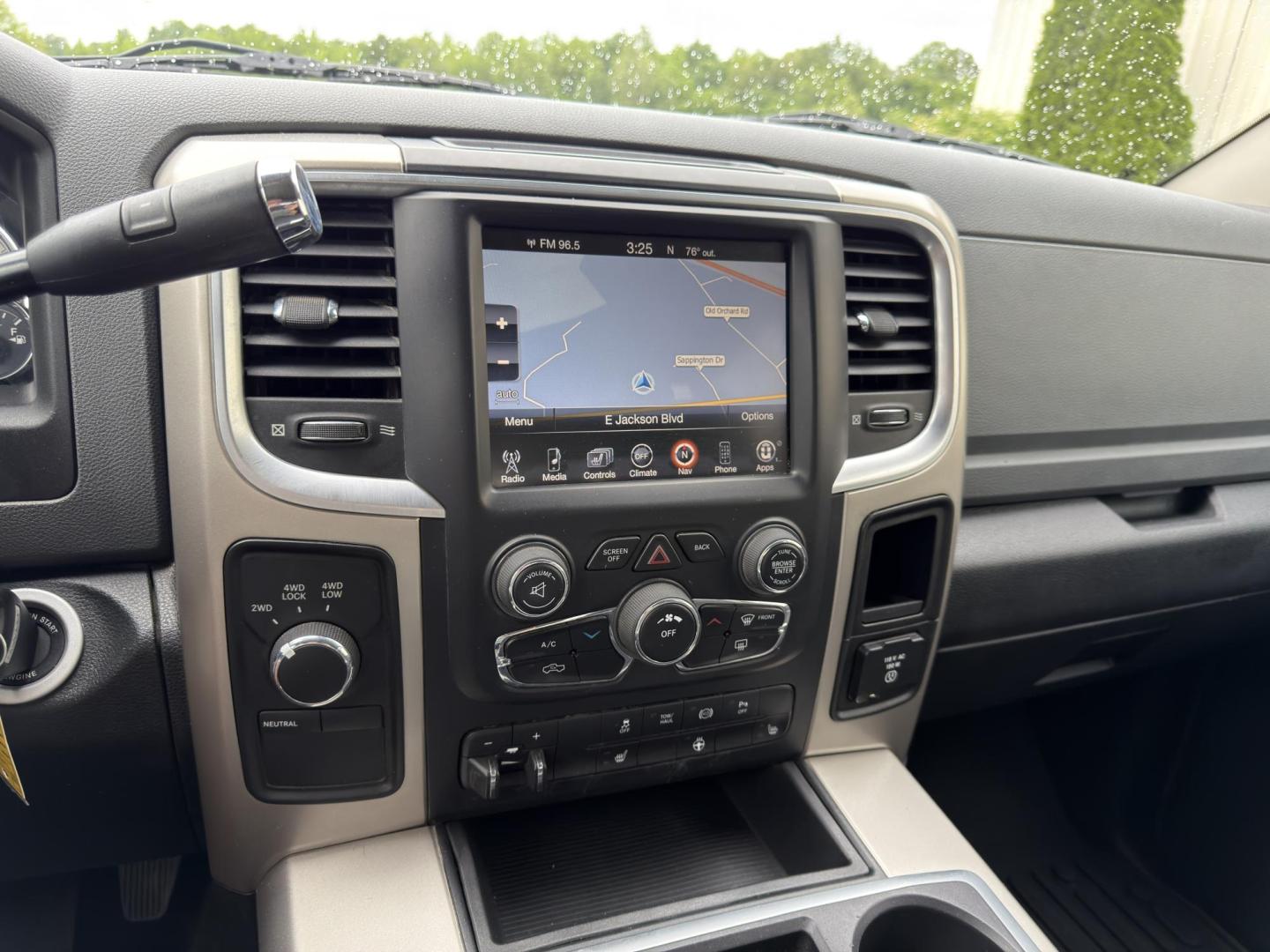 2014 GRAY /Gray RAM 3500 Big Horn Crew Cab 4WD DRW (3C63RRHL3EG) with an 6.7L I6 TURBO DIESEL engine, Automatic transmission, located at 2990 Old Orchard Rd., Jackson, MO, 63755, 37.354214, -89.612106 - 2014 Ram 3500HD Big Horn 1-Owner 161xxx miles 4x4 6.7L I6 Turbo Diesel Automatic Navigation Backup Camera Power Driver Seat Heated Seats Heated Steering Wheel Bluetooth Remote Start Cruise Power Windows/Locks/Mirrors We have financing available and we accept trades! Fill out a credit - Photo#27