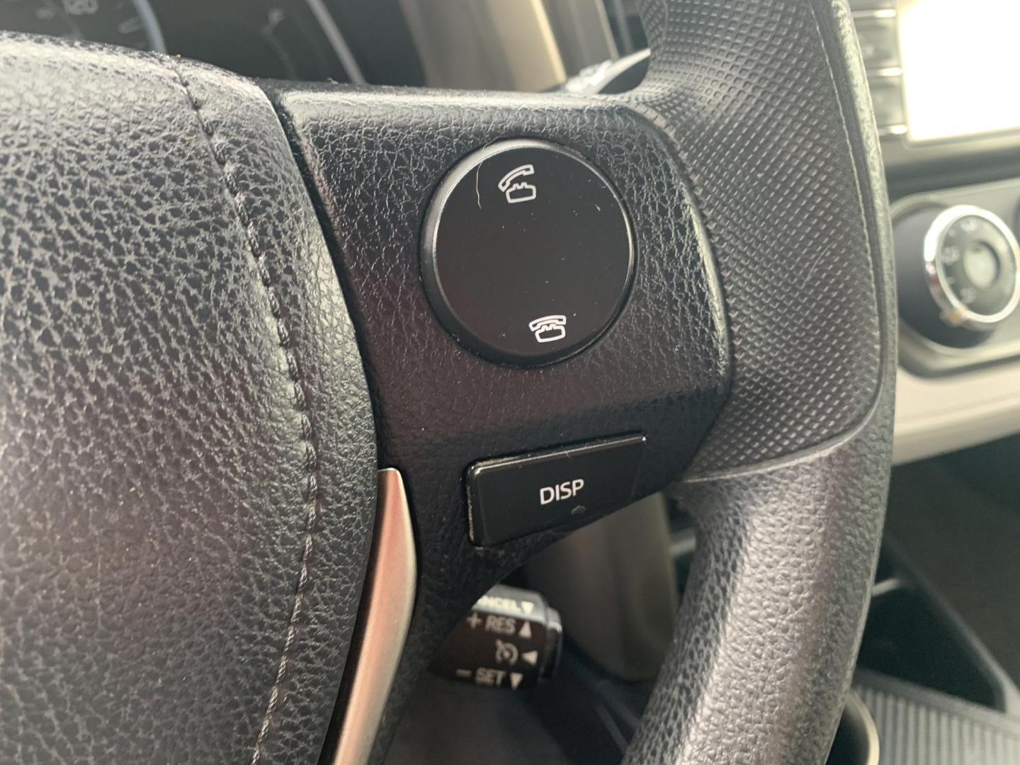 2013 SILVER /GRAY Toyota RAV4 LE (JTMZFREV1DD) with an 2.5L L4 DOHC 16V engine, Automatic transmission, located at 506 S. Kingshighway, Cape Girardeau, MO, 63703, (573) 235-5000, 37.294991, -89.553635 - 2013 Toyota RAV4 LE FWD 148,xxx miles 2.5L 4 Cyl. Front Wheel Drive Backup Cam Power Windows/Doors/Mirrors Cloth Seats We have financing available and we accept trades! Fill out a credit application on our website or come by today! If you have any questions, give us a call at (573) 235-5000 - Photo#22