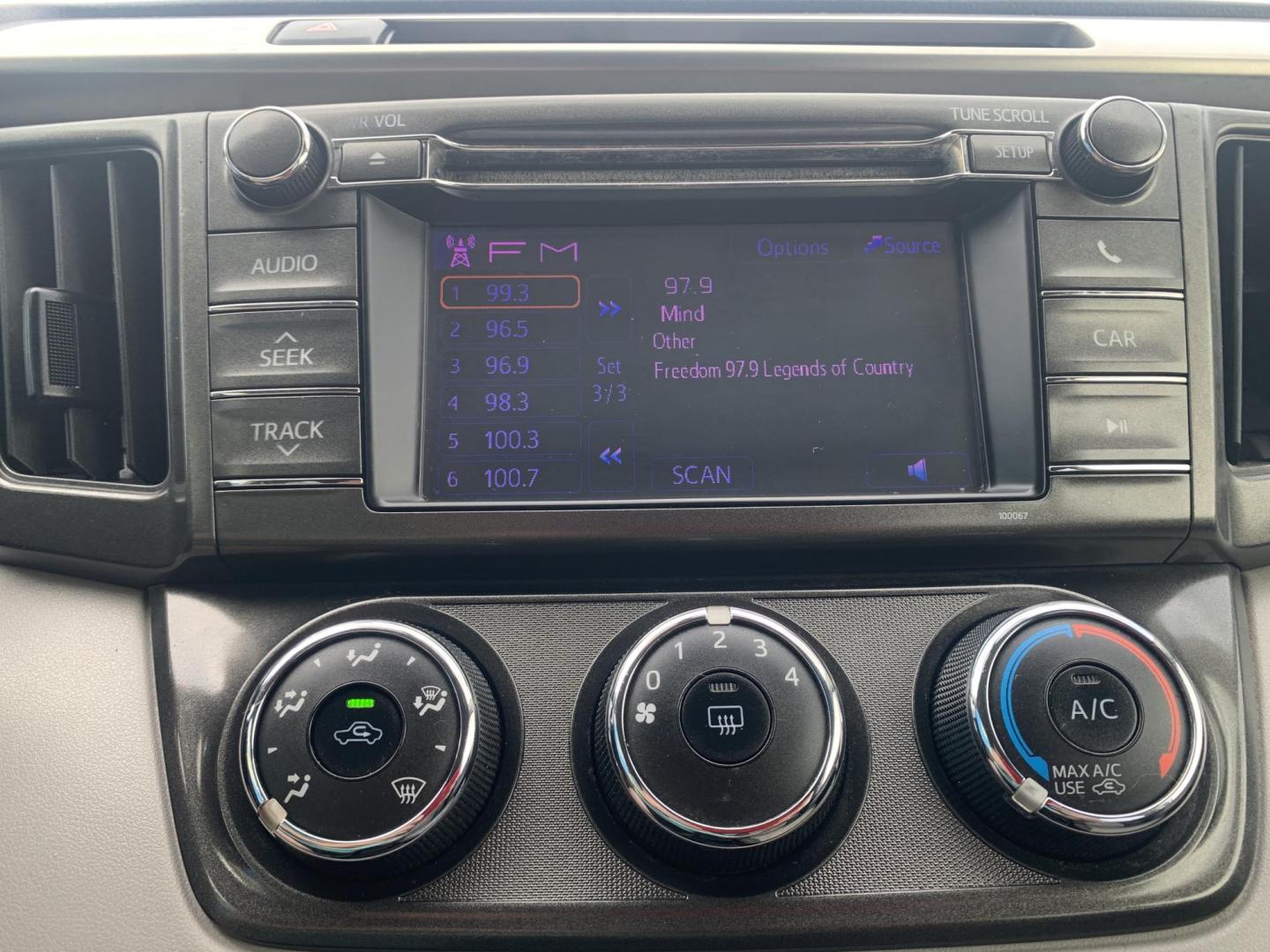 2013 SILVER /GRAY Toyota RAV4 LE (JTMZFREV1DD) with an 2.5L L4 DOHC 16V engine, Automatic transmission, located at 506 S. Kingshighway, Cape Girardeau, MO, 63703, (573) 235-5000, 37.294991, -89.553635 - 2013 Toyota RAV4 LE FWD 148,xxx miles 2.5L 4 Cyl. Front Wheel Drive Backup Cam Power Windows/Doors/Mirrors Cloth Seats We have financing available and we accept trades! Fill out a credit application on our website or come by today! If you have any questions, give us a call at (573) 235-5000 - Photo#24