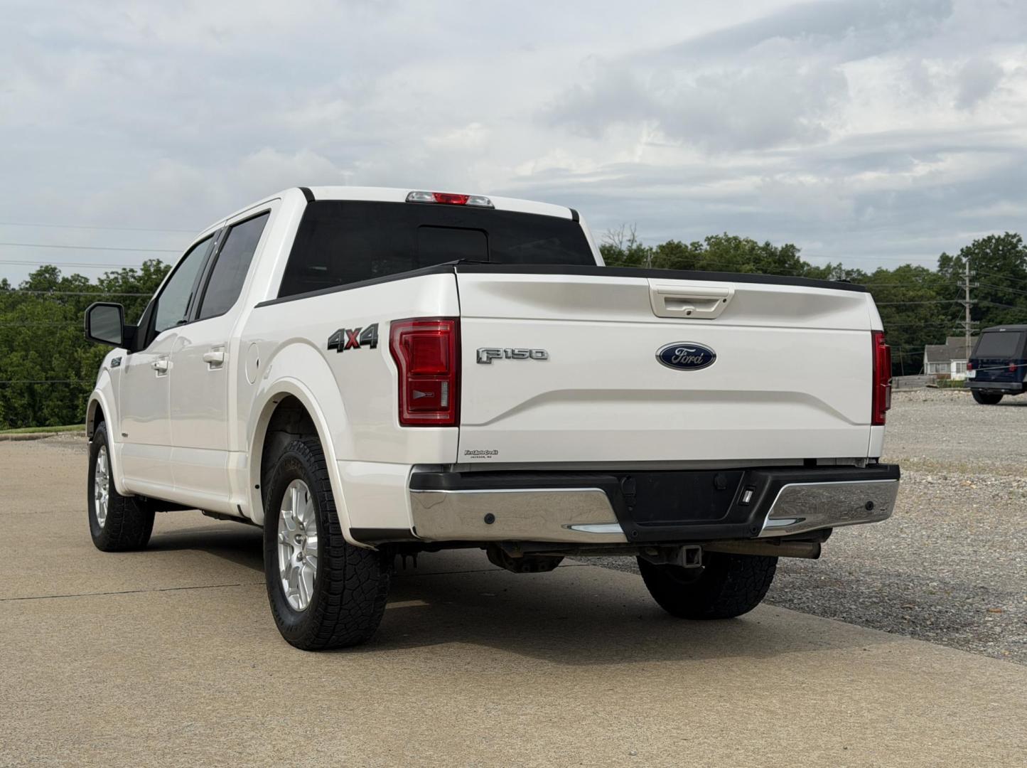 2015 WHITE /Tan Ford F-150 Lariat SuperCrew 6.5-ft. Bed 4WD (1FTEW1EP3FK) with an 2.7L V6 engine, Automatic transmission, located at 2990 Old Orchard Rd., Jackson, MO, 63755, 37.354214, -89.612106 - 2015 Ford F-150 Lariat 142xxx miles 4x4 2.7L V6 Automatic Leather Navigation Power/Heated/Cooled Seats Backup Camera Sunroof Bluetooth Remote Start Cruise Power Windows/Locks/Mirrors We have financing available and we accept trades! Fill out a credit application on our website or come - Photo#13