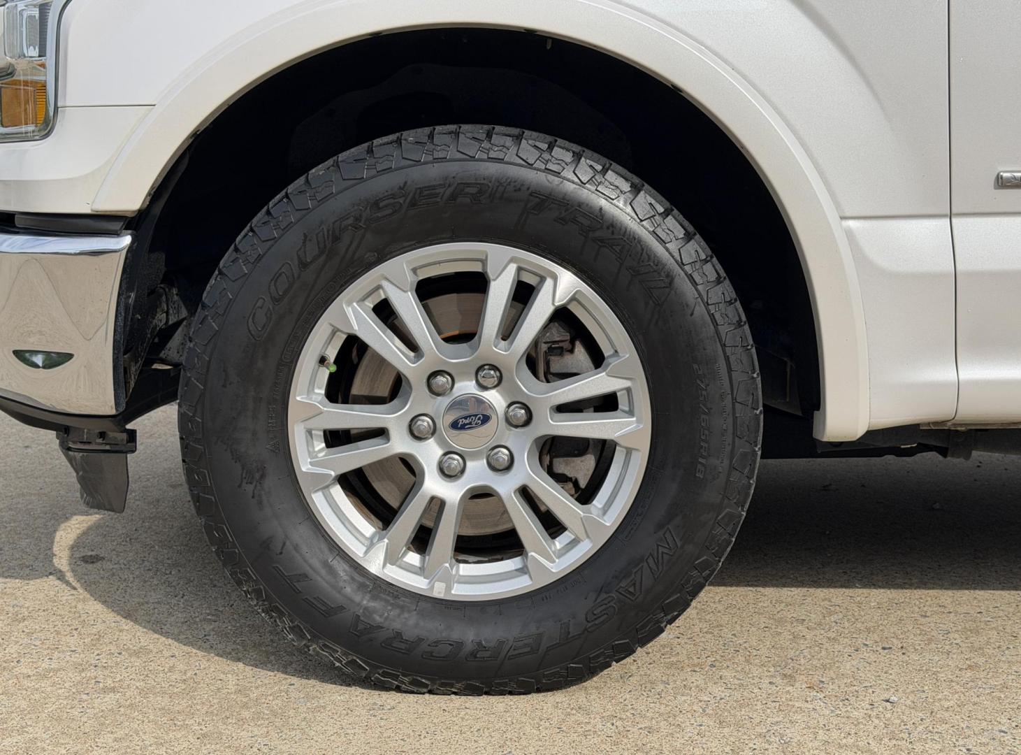 2015 WHITE /Tan Ford F-150 Lariat SuperCrew 6.5-ft. Bed 4WD (1FTEW1EP3FK) with an 2.7L V6 engine, Automatic transmission, located at 2990 Old Orchard Rd., Jackson, MO, 63755, 37.354214, -89.612106 - 2015 Ford F-150 Lariat 142xxx miles 4x4 2.7L V6 Automatic Leather Navigation Power/Heated/Cooled Seats Backup Camera Sunroof Bluetooth Remote Start Cruise Power Windows/Locks/Mirrors We have financing available and we accept trades! Fill out a credit application on our website or come - Photo#44
