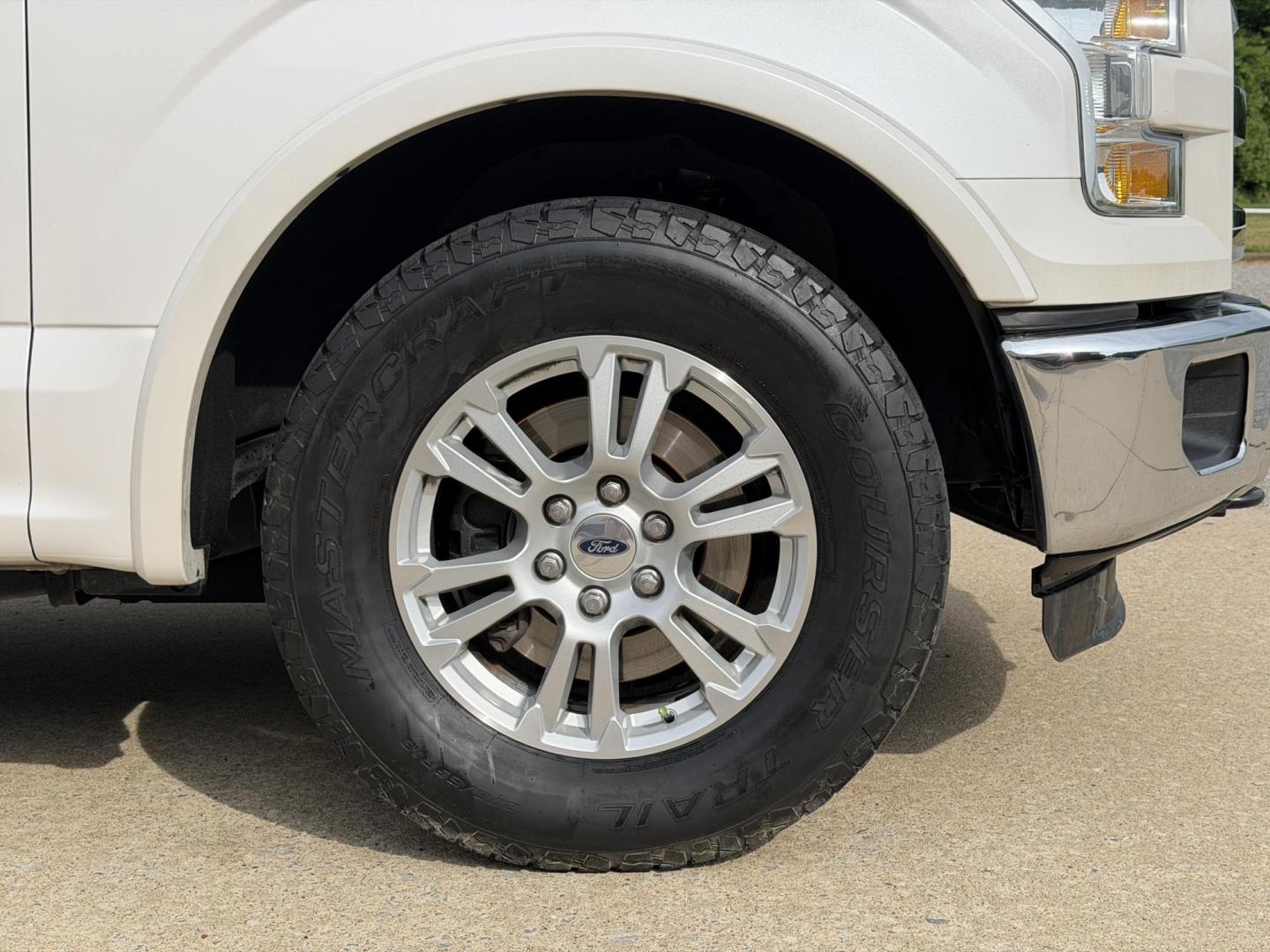 2015 WHITE /Tan Ford F-150 Lariat SuperCrew 6.5-ft. Bed 4WD (1FTEW1EP3FK) with an 2.7L V6 engine, Automatic transmission, located at 2990 Old Orchard Rd., Jackson, MO, 63755, 37.354214, -89.612106 - 2015 Ford F-150 Lariat 142xxx miles 4x4 2.7L V6 Automatic Leather Navigation Power/Heated/Cooled Seats Backup Camera Sunroof Bluetooth Remote Start Cruise Power Windows/Locks/Mirrors We have financing available and we accept trades! Fill out a credit application on our website or come - Photo#47