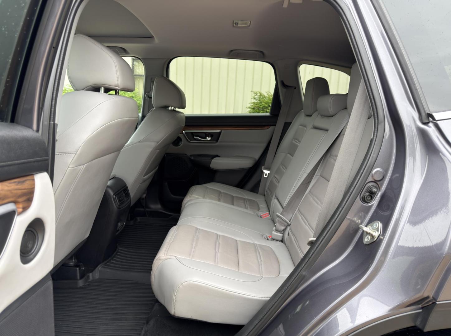 2018 GRAY /Gray Honda CR-V EX-L AWD (7FARW2H85JE) with an 1.5L 4 Cyl. engine, CVT transmission, located at 2990 Old Orchard Rd., Jackson, MO, 63755, 37.354214, -89.612106 - 2018 Honda CR-V EX-L 122xxx miles All Wheel Drive 1.5L 4 Cyl. Automatic Leather Backup Camera Power/Heated Seats Sunroof Bluetooth Remote Start Cruise Power Windows/Locks/Mirrors We have financing available and we accept trades! Fill out a credit application on our website or come by to - Photo#18