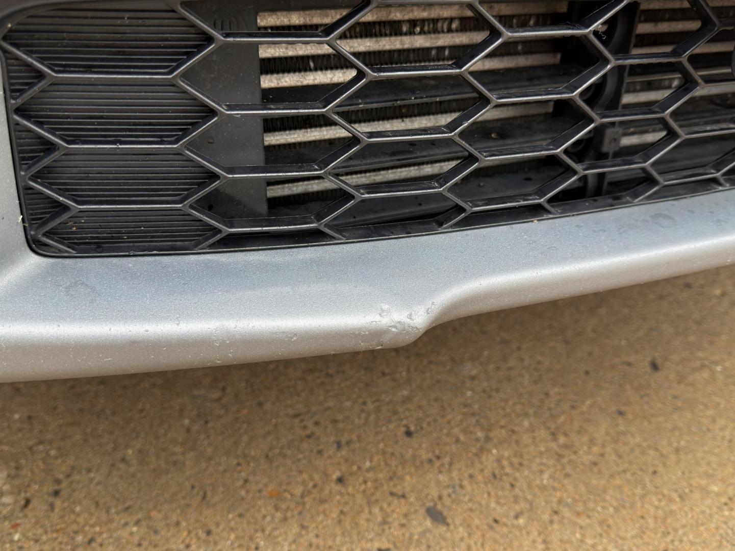 2018 GRAY /Gray Honda CR-V EX-L AWD (7FARW2H85JE) with an 1.5L 4 Cyl. engine, CVT transmission, located at 2990 Old Orchard Rd., Jackson, MO, 63755, 37.354214, -89.612106 - 2018 Honda CR-V EX-L 122xxx miles All Wheel Drive 1.5L 4 Cyl. Automatic Leather Backup Camera Power/Heated Seats Sunroof Bluetooth Remote Start Cruise Power Windows/Locks/Mirrors We have financing available and we accept trades! Fill out a credit application on our website or come by to - Photo#44