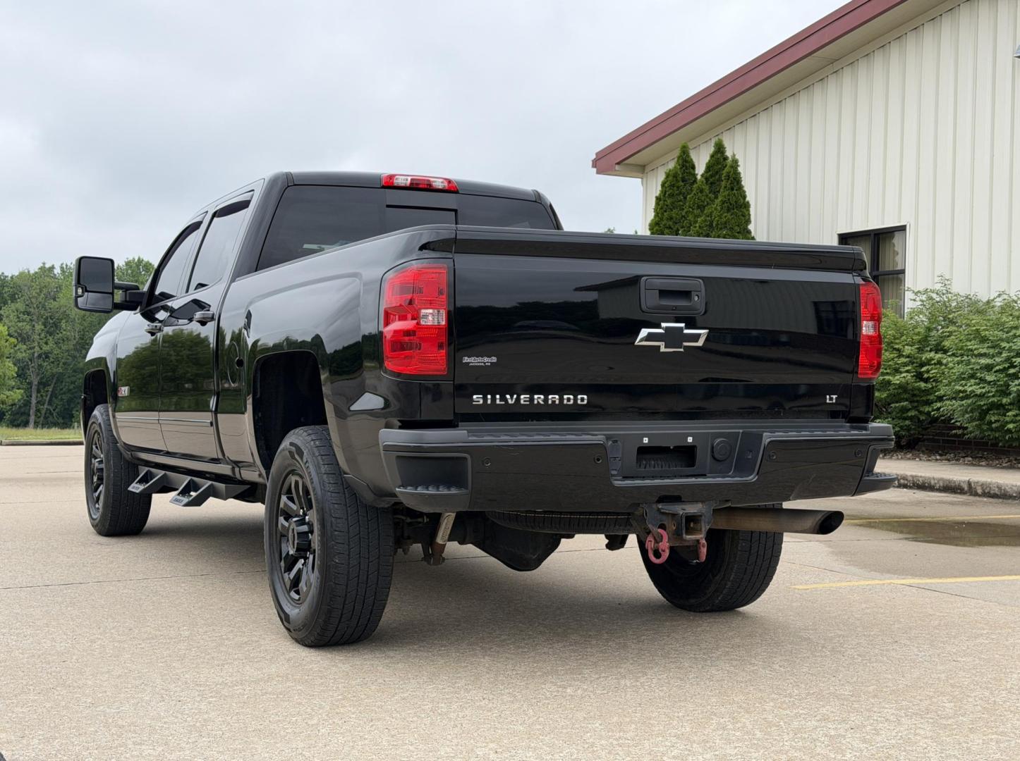 2018 BLACK /Black Chevrolet Silverado 2500HD LT Crew Cab 4WD (1GC1KVEG3JF) with an 6.0L V8 engine, Automatic transmission, located at 2990 Old Orchard Rd., Jackson, MO, 63755, 37.354214, -89.612106 - 2018 Chevrolet Silverado 2500HD LT 122xxx miles 4x4 6.0L V8 Automatic Navigation Backup Camera Power Driver Seat Bluetooth Remote Start Cruise Power Windows/Locks/Mirrors We have financing available and we accept trades! Fill out a credit application on our website or come by today! If - Photo#10