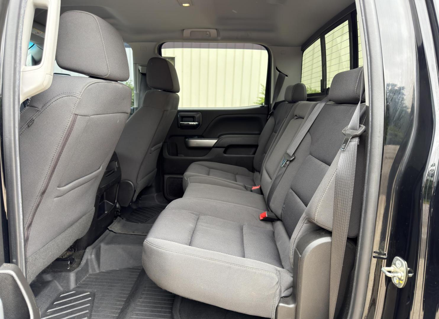 2018 BLACK /Black Chevrolet Silverado 2500HD LT Crew Cab 4WD (1GC1KVEG3JF) with an 6.0L V8 engine, Automatic transmission, located at 2990 Old Orchard Rd., Jackson, MO, 63755, 37.354214, -89.612106 - 2018 Chevrolet Silverado 2500HD LT 122xxx miles 4x4 6.0L V8 Automatic Navigation Backup Camera Power Driver Seat Bluetooth Remote Start Cruise Power Windows/Locks/Mirrors We have financing available and we accept trades! Fill out a credit application on our website or come by today! If - Photo#18