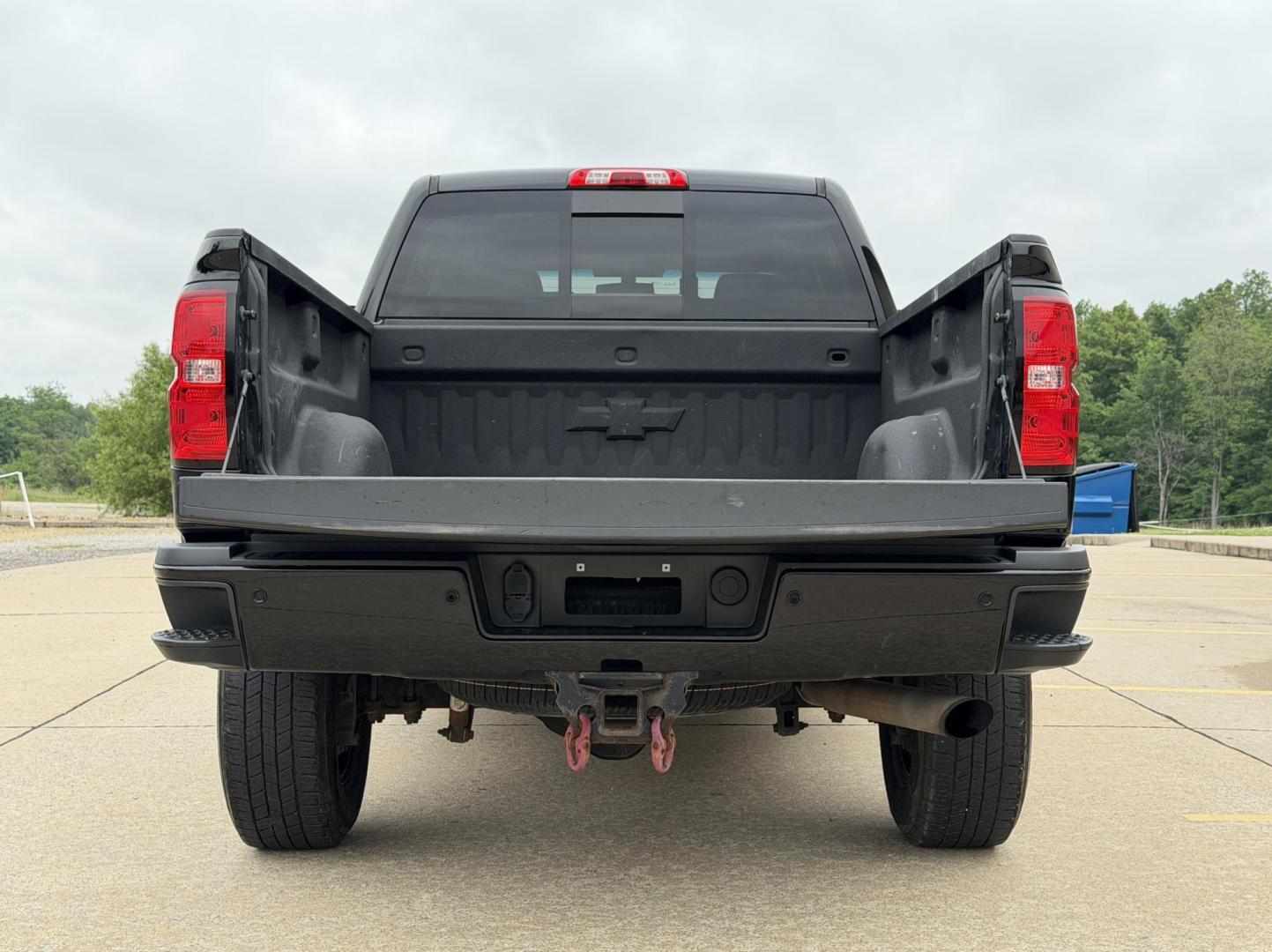 2018 BLACK /Black Chevrolet Silverado 2500HD LT Crew Cab 4WD (1GC1KVEG3JF) with an 6.0L V8 engine, Automatic transmission, located at 2990 Old Orchard Rd., Jackson, MO, 63755, 37.354214, -89.612106 - 2018 Chevrolet Silverado 2500HD LT 122xxx miles 4x4 6.0L V8 Automatic Navigation Backup Camera Power Driver Seat Bluetooth Remote Start Cruise Power Windows/Locks/Mirrors We have financing available and we accept trades! Fill out a credit application on our website or come by today! If - Photo#20