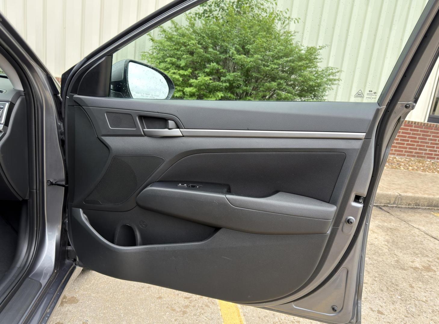 2018 GRAY /Black Hyundai Elantra Value (5NPD84LF8JH) with an 2.0L 4 Cyl. engine, Automatic transmission, located at 2990 Old Orchard Rd., Jackson, MO, 63755, 37.354214, -89.612106 - 2018 Hyundai Elantra Value 100xxx miles Front Wheel Drive 2.0L 4 Cyl. Automatic Backup Camera Heated Seats Sunroof Bluetooth Cruise Power Windows/Locks/Mirrors We have financing available and we accept trades! Fill out a credit application on our website or come by today! If you have any - Photo#14