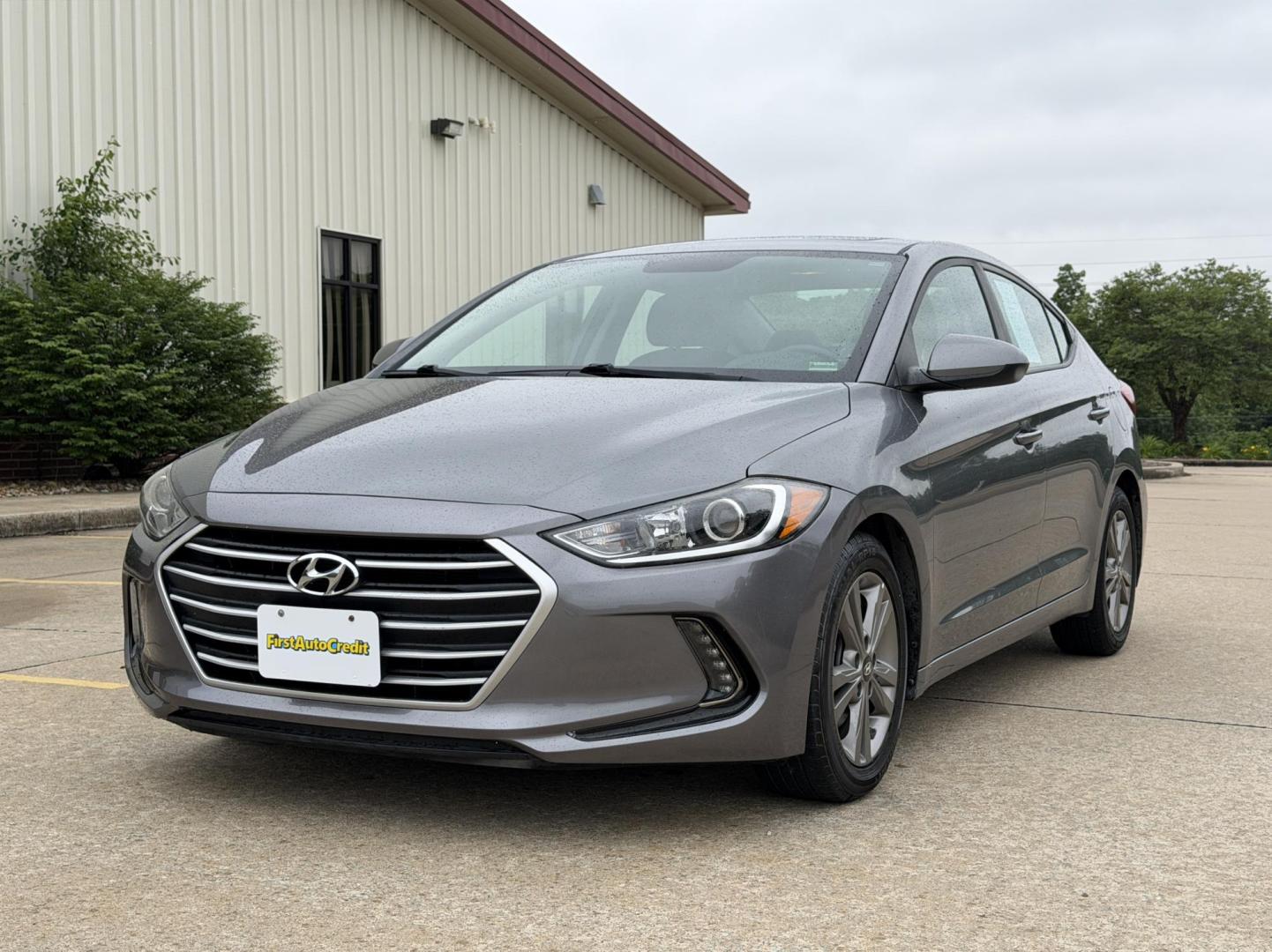 2018 GRAY /Black Hyundai Elantra Value (5NPD84LF8JH) with an 2.0L 4 Cyl. engine, Automatic transmission, located at 2990 Old Orchard Rd., Jackson, MO, 63755, 37.354214, -89.612106 - 2018 Hyundai Elantra Value 100xxx miles Front Wheel Drive 2.0L 4 Cyl. Automatic Backup Camera Heated Seats Sunroof Bluetooth Cruise Power Windows/Locks/Mirrors We have financing available and we accept trades! Fill out a credit application on our website or come by today! If you have any - Photo#5