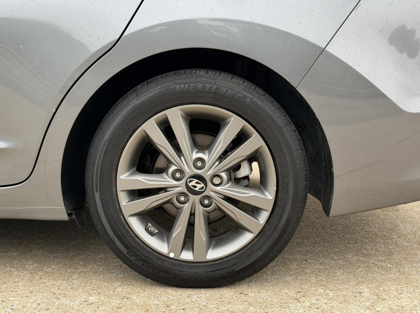 2018 GRAY /Black Hyundai Elantra Value (5NPD84LF8JH) with an 2.0L 4 Cyl. engine, Automatic transmission, located at 2990 Old Orchard Rd., Jackson, MO, 63755, 37.354214, -89.612106 - 2018 Hyundai Elantra Value 100xxx miles Front Wheel Drive 2.0L 4 Cyl. Automatic Backup Camera Heated Seats Sunroof Bluetooth Cruise Power Windows/Locks/Mirrors We have financing available and we accept trades! Fill out a credit application on our website or come by today! If you have any - Photo#38