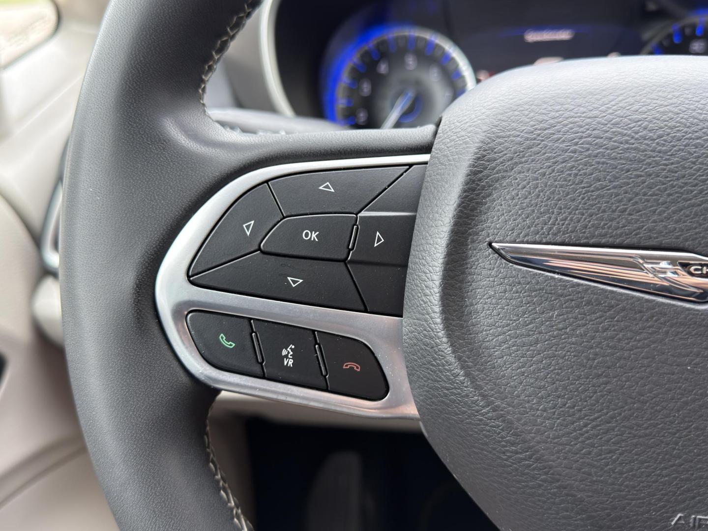 2022 GRAY /Black Chrysler Pacifica Touring-L (2C4RC1BG7NR) with an 3.6L V6 engine, Automatic transmission, located at 2990 Old Orchard Rd., Jackson, MO, 63755, 37.354214, -89.612106 - 2022 Chrysler Pacifica Touring L 1-Owner 87xxx miles Front Wheel Drive 3.6L V6 Automatic Leather 3rd Row Stow 'N Go Backup Camera Power Driver Seat Heated Seats Heated Steering Wheel Bluetooth Remote Start Cruise Power Windows/Locks/Mirrors We have financing available and we accept - Photo#25