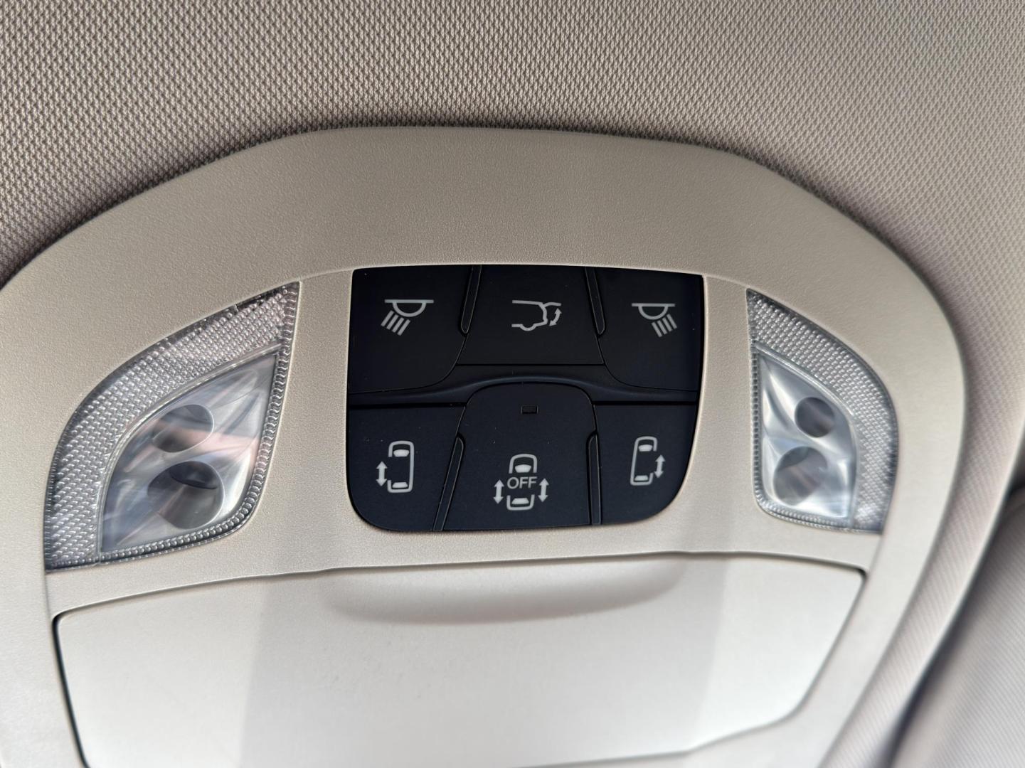 2022 GRAY /Black Chrysler Pacifica Touring-L (2C4RC1BG7NR) with an 3.6L V6 engine, Automatic transmission, located at 2990 Old Orchard Rd., Jackson, MO, 63755, 37.354214, -89.612106 - 2022 Chrysler Pacifica Touring L 1-Owner 87xxx miles Front Wheel Drive 3.6L V6 Automatic Leather 3rd Row Stow 'N Go Backup Camera Power Driver Seat Heated Seats Heated Steering Wheel Bluetooth Remote Start Cruise Power Windows/Locks/Mirrors We have financing available and we accept - Photo#33