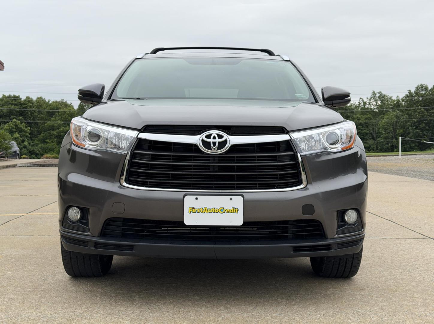 2016 GRAY /Black Toyota Highlander Limited AWD V6 (5TDDKRFH0GS) with an 3.5L V6 engine, Automatic transmission, located at 2990 Old Orchard Rd., Jackson, MO, 63755, 37.354214, -89.612106 - 2016 Toyota Highlander Limited 101xxx miles All Wheel Drive 3.5L V6 Automatic Leather 3rd Row Navigation Power/Heated/Cooled Seats Heated Rear Seats Heated Steering Wheel Backup Camera Sunroof Bluetooth Cruise Power Windows/Locks/Mirrors We have financing available and we accept trad - Photo#14