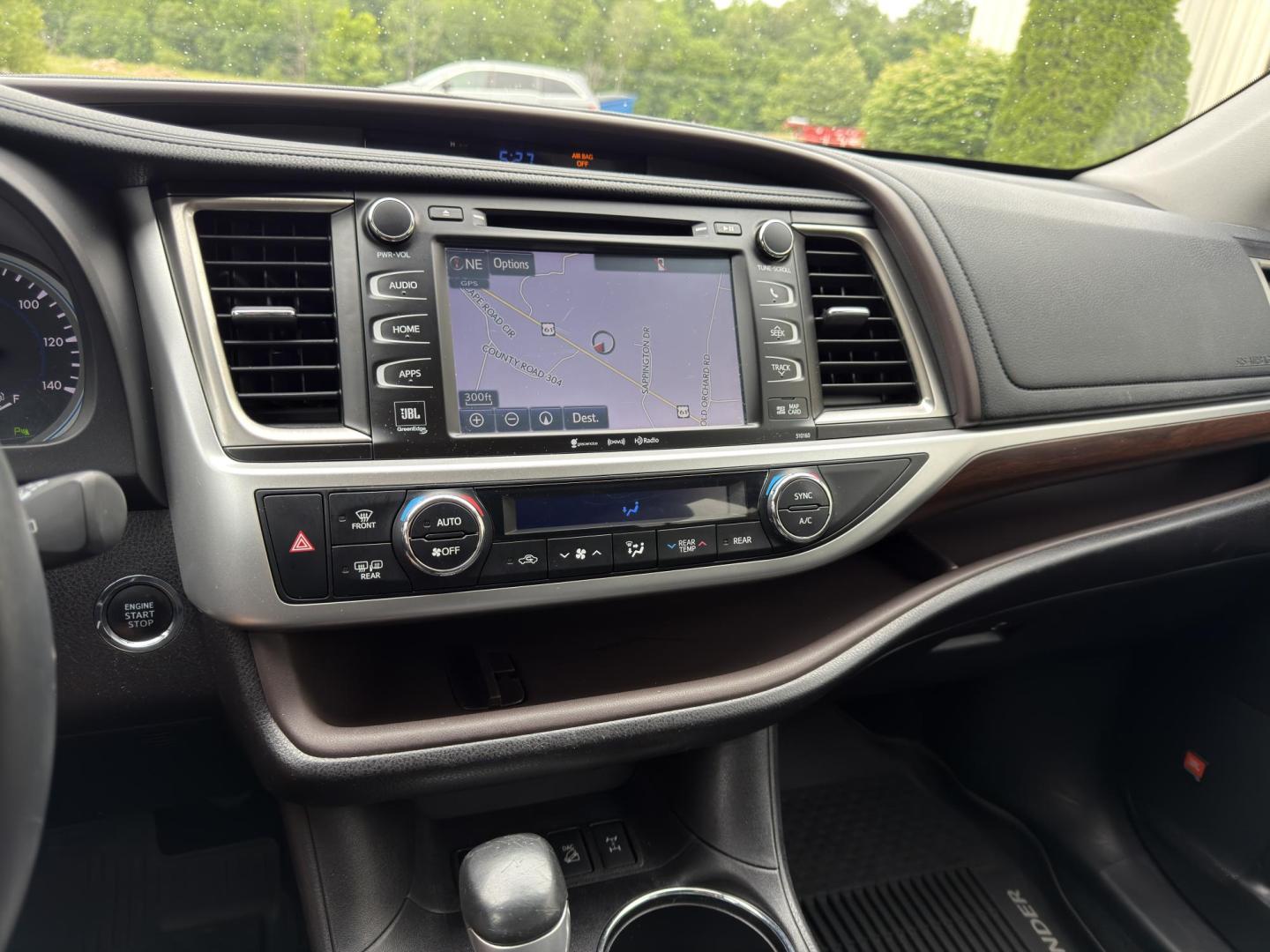 2016 GRAY /Black Toyota Highlander Limited AWD V6 (5TDDKRFH0GS) with an 3.5L V6 engine, Automatic transmission, located at 2990 Old Orchard Rd., Jackson, MO, 63755, 37.354214, -89.612106 - 2016 Toyota Highlander Limited 101xxx miles All Wheel Drive 3.5L V6 Automatic Leather 3rd Row Navigation Power/Heated/Cooled Seats Heated Rear Seats Heated Steering Wheel Backup Camera Sunroof Bluetooth Cruise Power Windows/Locks/Mirrors We have financing available and we accept trad - Photo#32