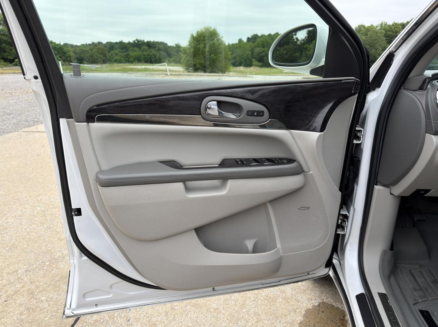 2017 WHITE /Gray Buick Enclave Premium FWD (5GAKRCKD7HJ) with an 3.6L V6 engine, Automatic transmission, located at 2990 Old Orchard Rd., Jackson, MO, 63755, 37.354214, -89.612106 - 2017 Buick Enclave Premium 1-Owner 90xxx miles Front Wheel Drive 3.6L V6 Automatic Leather 3rd Row Navigation Power/Heated/Cooled Seats Heated Steering Wheel Backup Camera Sunroof Bluetooth Remote Start Cruise Power Windows/Locks/Mirrors We have financing available and we accept tra - Photo#15