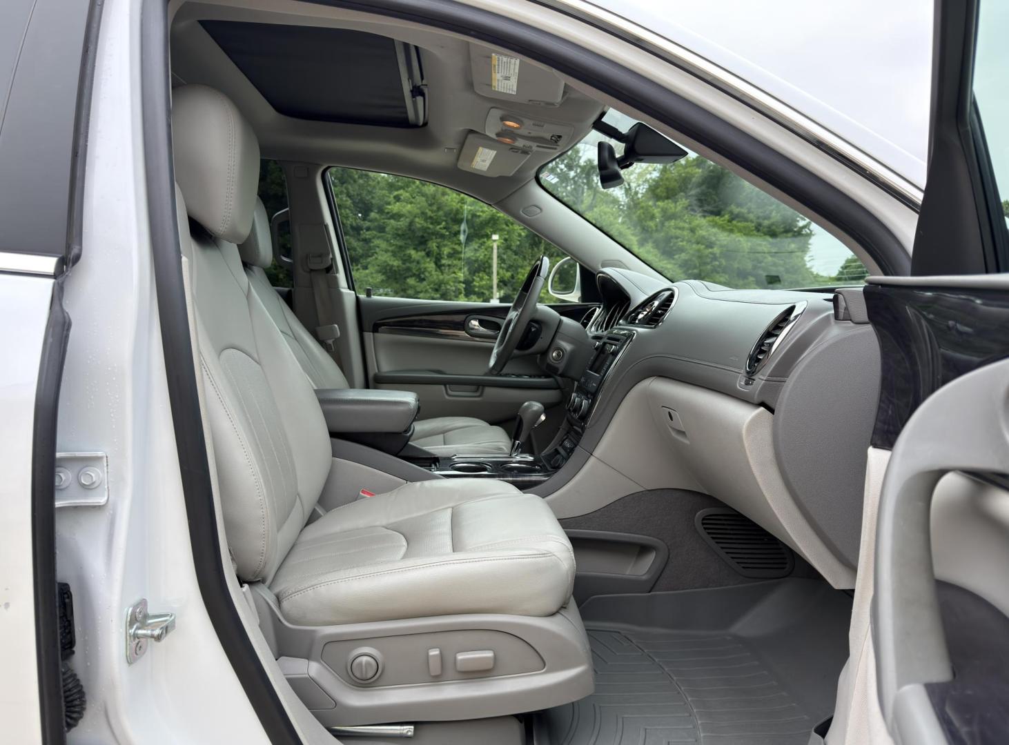 2017 WHITE /Gray Buick Enclave Premium FWD (5GAKRCKD7HJ) with an 3.6L V6 engine, Automatic transmission, located at 2990 Old Orchard Rd., Jackson, MO, 63755, 37.354214, -89.612106 - 2017 Buick Enclave Premium 1-Owner 90xxx miles Front Wheel Drive 3.6L V6 Automatic Leather 3rd Row Navigation Power/Heated/Cooled Seats Heated Steering Wheel Backup Camera Sunroof Bluetooth Remote Start Cruise Power Windows/Locks/Mirrors We have financing available and we accept tra - Photo#18
