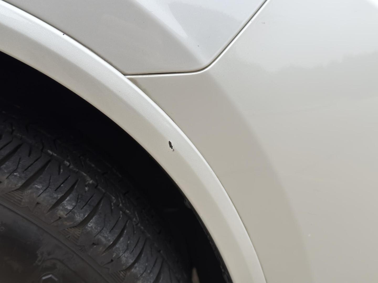 2017 WHITE /Gray Buick Enclave Premium FWD (5GAKRCKD7HJ) with an 3.6L V6 engine, Automatic transmission, located at 2990 Old Orchard Rd., Jackson, MO, 63755, 37.354214, -89.612106 - 2017 Buick Enclave Premium 1-Owner 90xxx miles Front Wheel Drive 3.6L V6 Automatic Leather 3rd Row Navigation Power/Heated/Cooled Seats Heated Steering Wheel Backup Camera Sunroof Bluetooth Remote Start Cruise Power Windows/Locks/Mirrors We have financing available and we accept tra - Photo#48