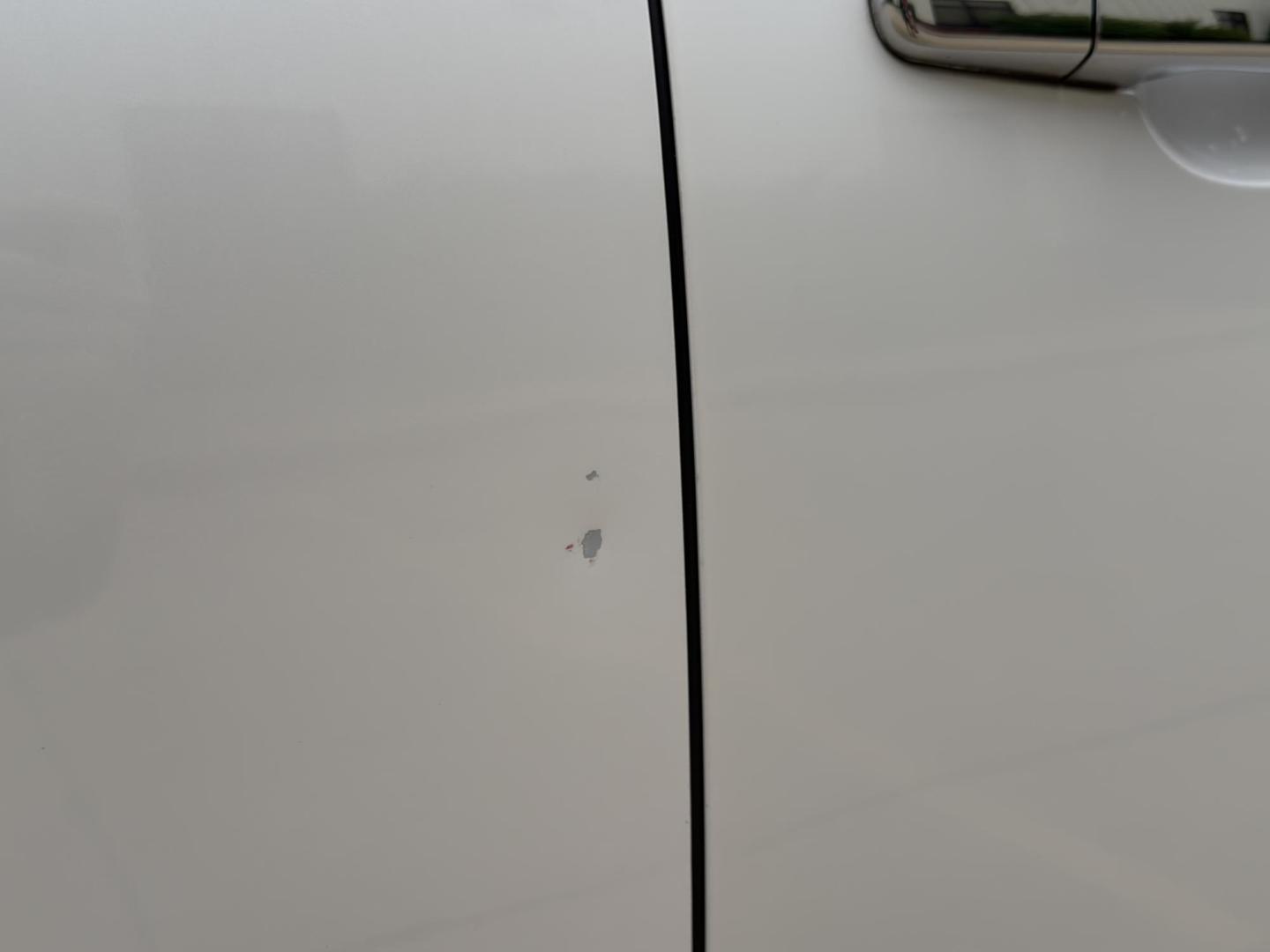 2017 WHITE /Gray Buick Enclave Premium FWD (5GAKRCKD7HJ) with an 3.6L V6 engine, Automatic transmission, located at 2990 Old Orchard Rd., Jackson, MO, 63755, 37.354214, -89.612106 - 2017 Buick Enclave Premium 1-Owner 90xxx miles Front Wheel Drive 3.6L V6 Automatic Leather 3rd Row Navigation Power/Heated/Cooled Seats Heated Steering Wheel Backup Camera Sunroof Bluetooth Remote Start Cruise Power Windows/Locks/Mirrors We have financing available and we accept tra - Photo#47