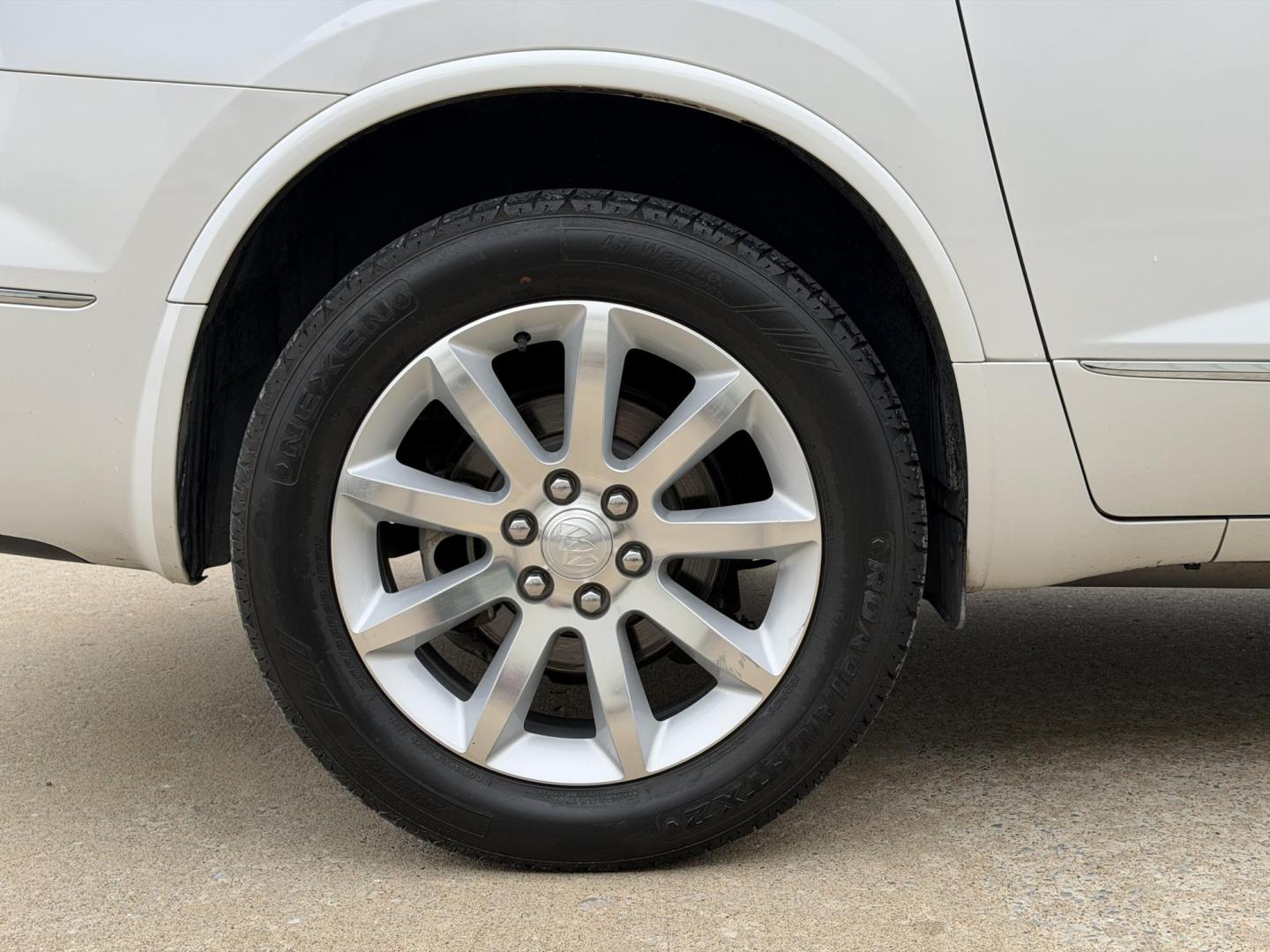 2017 WHITE /Gray Buick Enclave Premium FWD (5GAKRCKD7HJ) with an 3.6L V6 engine, Automatic transmission, located at 2990 Old Orchard Rd., Jackson, MO, 63755, 37.354214, -89.612106 - 2017 Buick Enclave Premium 1-Owner 90xxx miles Front Wheel Drive 3.6L V6 Automatic Leather 3rd Row Navigation Power/Heated/Cooled Seats Heated Steering Wheel Backup Camera Sunroof Bluetooth Remote Start Cruise Power Windows/Locks/Mirrors We have financing available and we accept tra - Photo#40