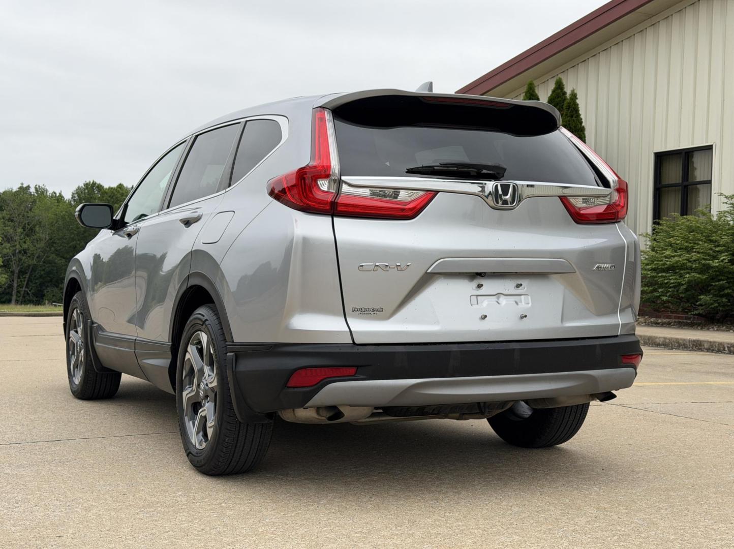 2017 SILVER /Gray Honda CR-V EX AWD (5J6RW2H56HL) with an 1.5L 4 Cyl. engine, CVT transmission, located at 2990 Old Orchard Rd., Jackson, MO, 63755, 37.354214, -89.612106 - 2017 Honda CR-V EX-L 117xxx miles All Wheel Drive 1.5L 4 Cyl. Automatic Backup Camera Power Driver Seat Heated Seats Sunroof Bluetooth Remote Start Cruise Power Windows/Locks/Mirrors We have financing available and we accept trades! Fill out a credit application on our website or come b - Photo#11