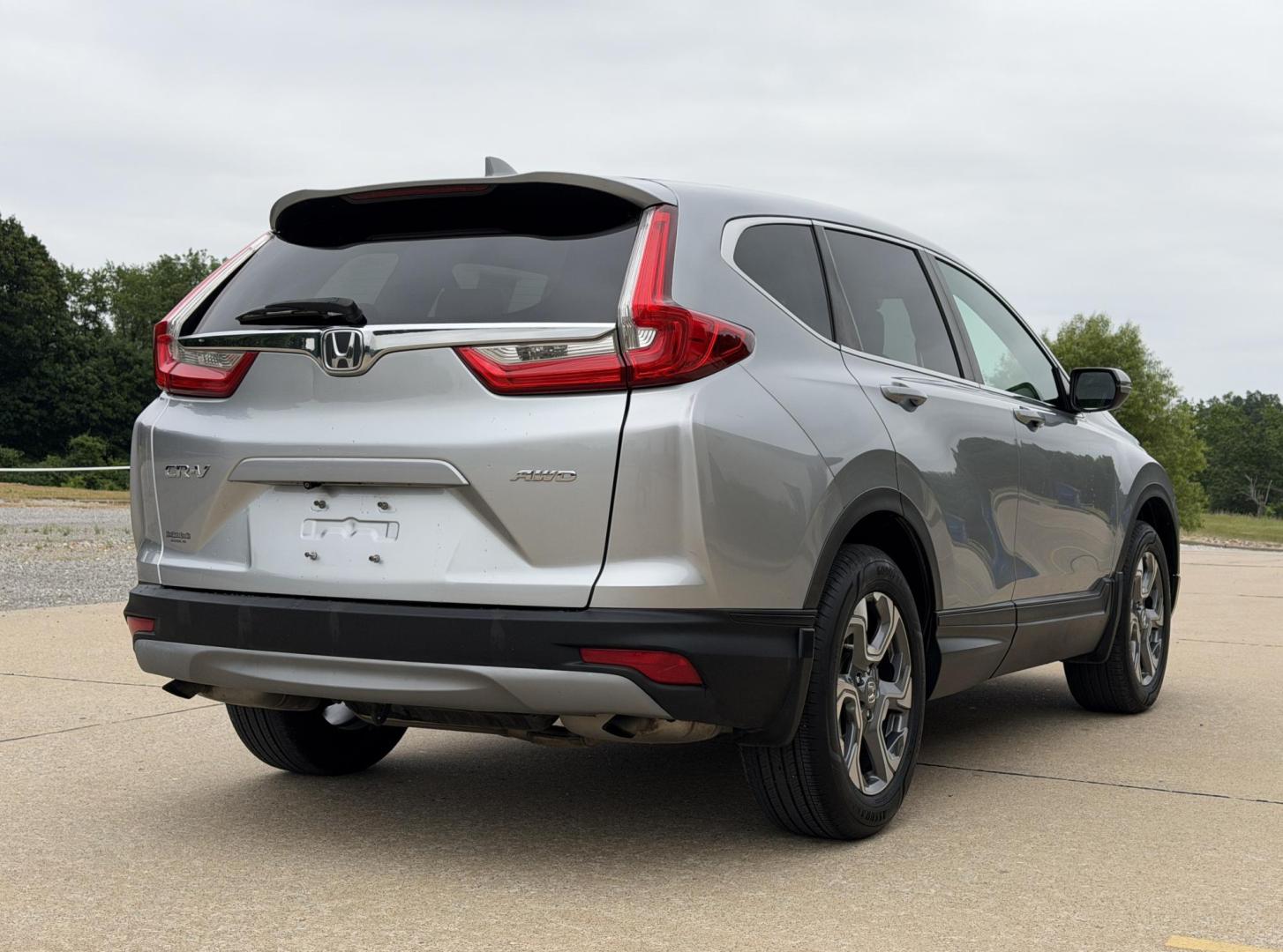 2017 SILVER /Gray Honda CR-V EX AWD (5J6RW2H56HL) with an 1.5L 4 Cyl. engine, CVT transmission, located at 2990 Old Orchard Rd., Jackson, MO, 63755, 37.354214, -89.612106 - 2017 Honda CR-V EX-L 117xxx miles All Wheel Drive 1.5L 4 Cyl. Automatic Backup Camera Power Driver Seat Heated Seats Sunroof Bluetooth Remote Start Cruise Power Windows/Locks/Mirrors We have financing available and we accept trades! Fill out a credit application on our website or come b - Photo#10