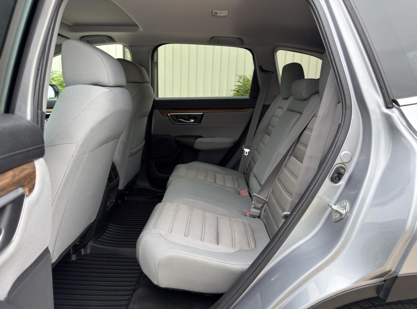 2017 SILVER /Gray Honda CR-V EX AWD (5J6RW2H56HL) with an 1.5L 4 Cyl. engine, CVT transmission, located at 2990 Old Orchard Rd., Jackson, MO, 63755, 37.354214, -89.612106 - 2017 Honda CR-V EX-L 117xxx miles All Wheel Drive 1.5L 4 Cyl. Automatic Backup Camera Power Driver Seat Heated Seats Sunroof Bluetooth Remote Start Cruise Power Windows/Locks/Mirrors We have financing available and we accept trades! Fill out a credit application on our website or come b - Photo#18