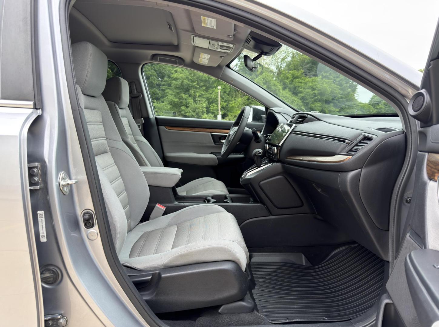 2017 SILVER /Gray Honda CR-V EX AWD (5J6RW2H56HL) with an 1.5L 4 Cyl. engine, CVT transmission, located at 2990 Old Orchard Rd., Jackson, MO, 63755, 37.354214, -89.612106 - 2017 Honda CR-V EX-L 117xxx miles All Wheel Drive 1.5L 4 Cyl. Automatic Backup Camera Power Driver Seat Heated Seats Sunroof Bluetooth Remote Start Cruise Power Windows/Locks/Mirrors We have financing available and we accept trades! Fill out a credit application on our website or come b - Photo#17
