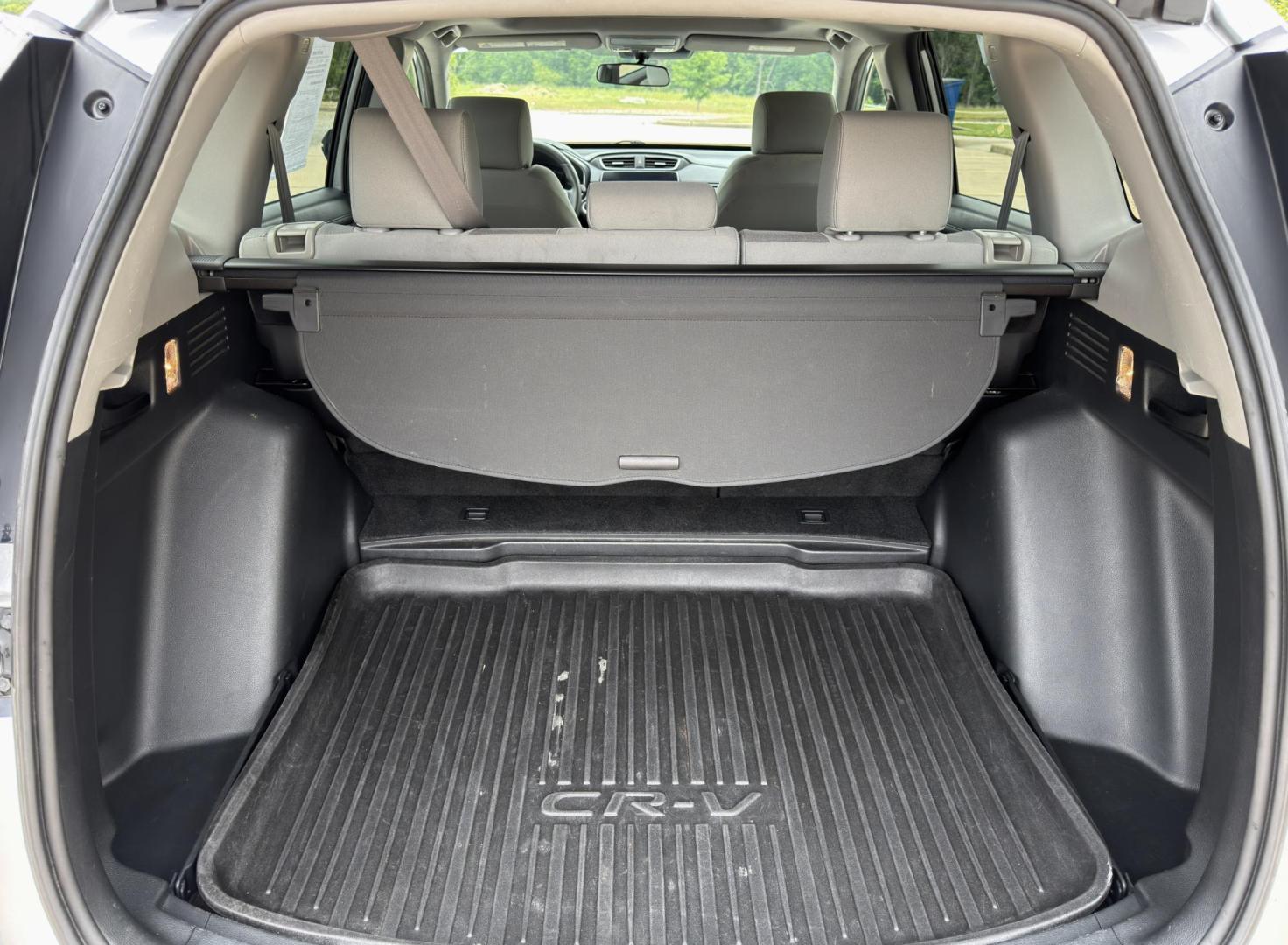 2017 SILVER /Gray Honda CR-V EX AWD (5J6RW2H56HL) with an 1.5L 4 Cyl. engine, CVT transmission, located at 2990 Old Orchard Rd., Jackson, MO, 63755, 37.354214, -89.612106 - 2017 Honda CR-V EX-L 117xxx miles All Wheel Drive 1.5L 4 Cyl. Automatic Backup Camera Power Driver Seat Heated Seats Sunroof Bluetooth Remote Start Cruise Power Windows/Locks/Mirrors We have financing available and we accept trades! Fill out a credit application on our website or come b - Photo#21