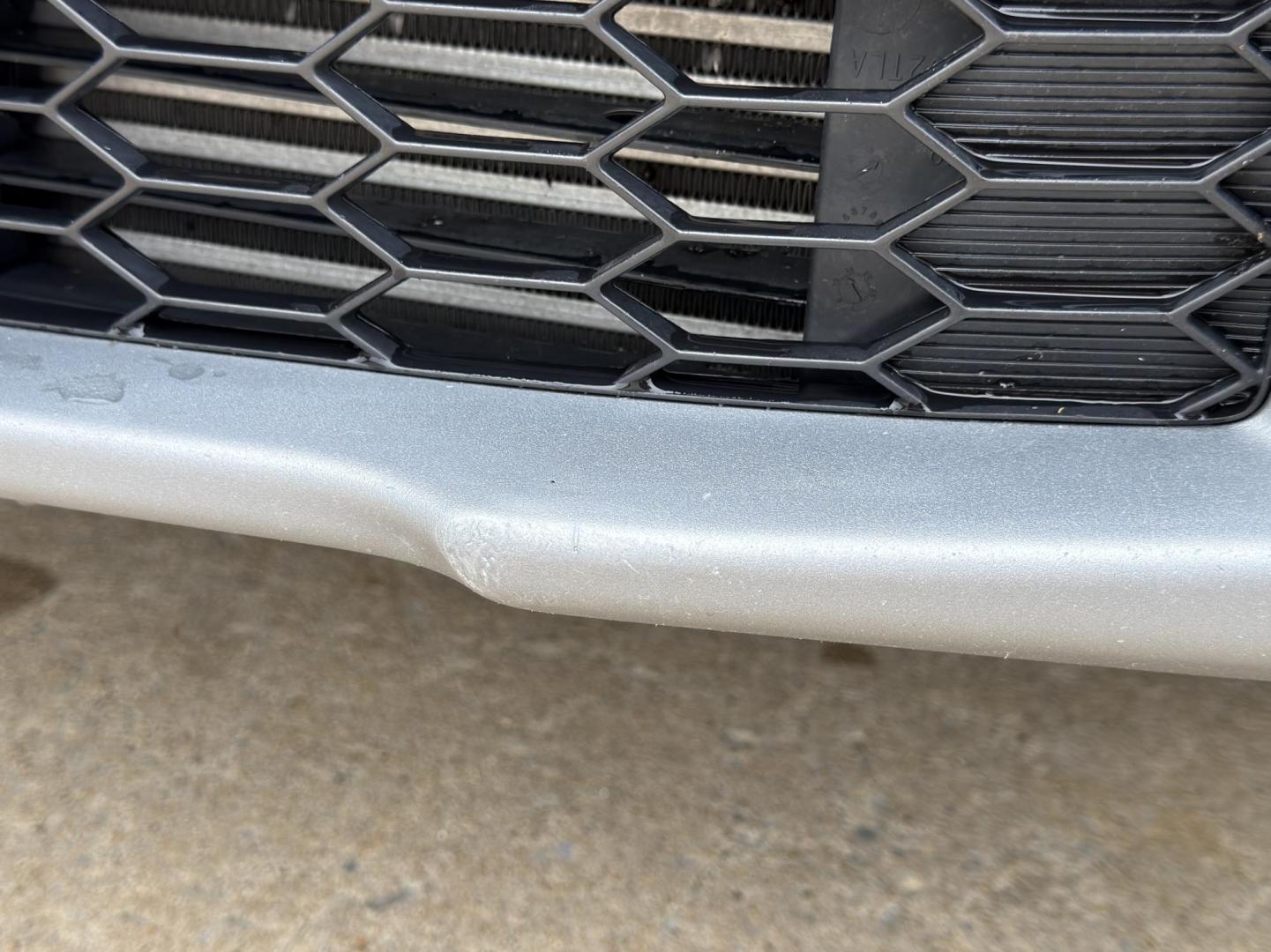 2017 SILVER /Gray Honda CR-V EX AWD (5J6RW2H56HL) with an 1.5L 4 Cyl. engine, CVT transmission, located at 2990 Old Orchard Rd., Jackson, MO, 63755, 37.354214, -89.612106 - 2017 Honda CR-V EX-L 117xxx miles All Wheel Drive 1.5L 4 Cyl. Automatic Backup Camera Power Driver Seat Heated Seats Sunroof Bluetooth Remote Start Cruise Power Windows/Locks/Mirrors We have financing available and we accept trades! Fill out a credit application on our website or come b - Photo#43