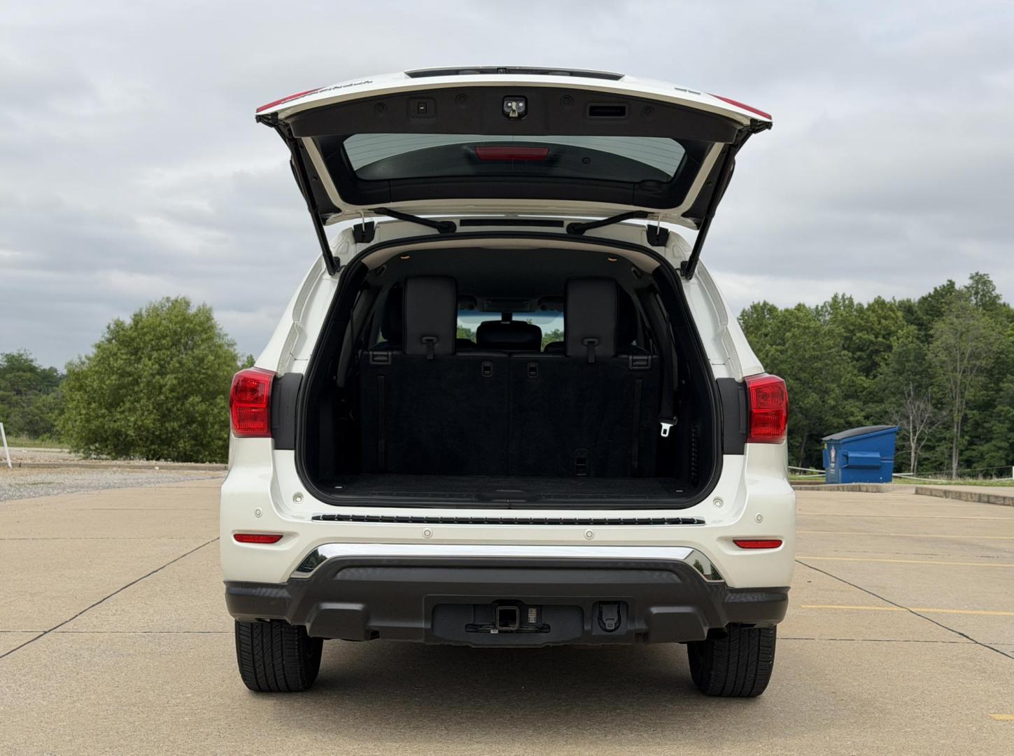 2017 WHITE /Black Nissan Pathfinder SL 2WD (5N1DR2MN6HC) with an 3.5L V6 engine, CVT transmission, located at 2990 Old Orchard Rd., Jackson, MO, 63755, 37.354214, -89.612106 - 2017 Nissan Pathfinder SL 132xxx miles Front Wheel Drive 3.5L V6 Automatic Leather 3rd Row Backup Camera Power/Heated Seats Heated Rear Seats Heated Steering Wheel Bluetooth Remote Start Cruise Power Windows/Locks/Mirrors We have financing available and we accept trades! Fill out a cr - Photo#21