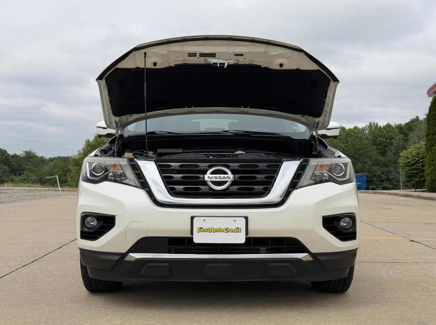 2017 WHITE /Black Nissan Pathfinder SL 2WD (5N1DR2MN6HC) with an 3.5L V6 engine, CVT transmission, located at 2990 Old Orchard Rd., Jackson, MO, 63755, 37.354214, -89.612106 - 2017 Nissan Pathfinder SL 132xxx miles Front Wheel Drive 3.5L V6 Automatic Leather 3rd Row Backup Camera Power/Heated Seats Heated Rear Seats Heated Steering Wheel Bluetooth Remote Start Cruise Power Windows/Locks/Mirrors We have financing available and we accept trades! Fill out a cr - Photo#38