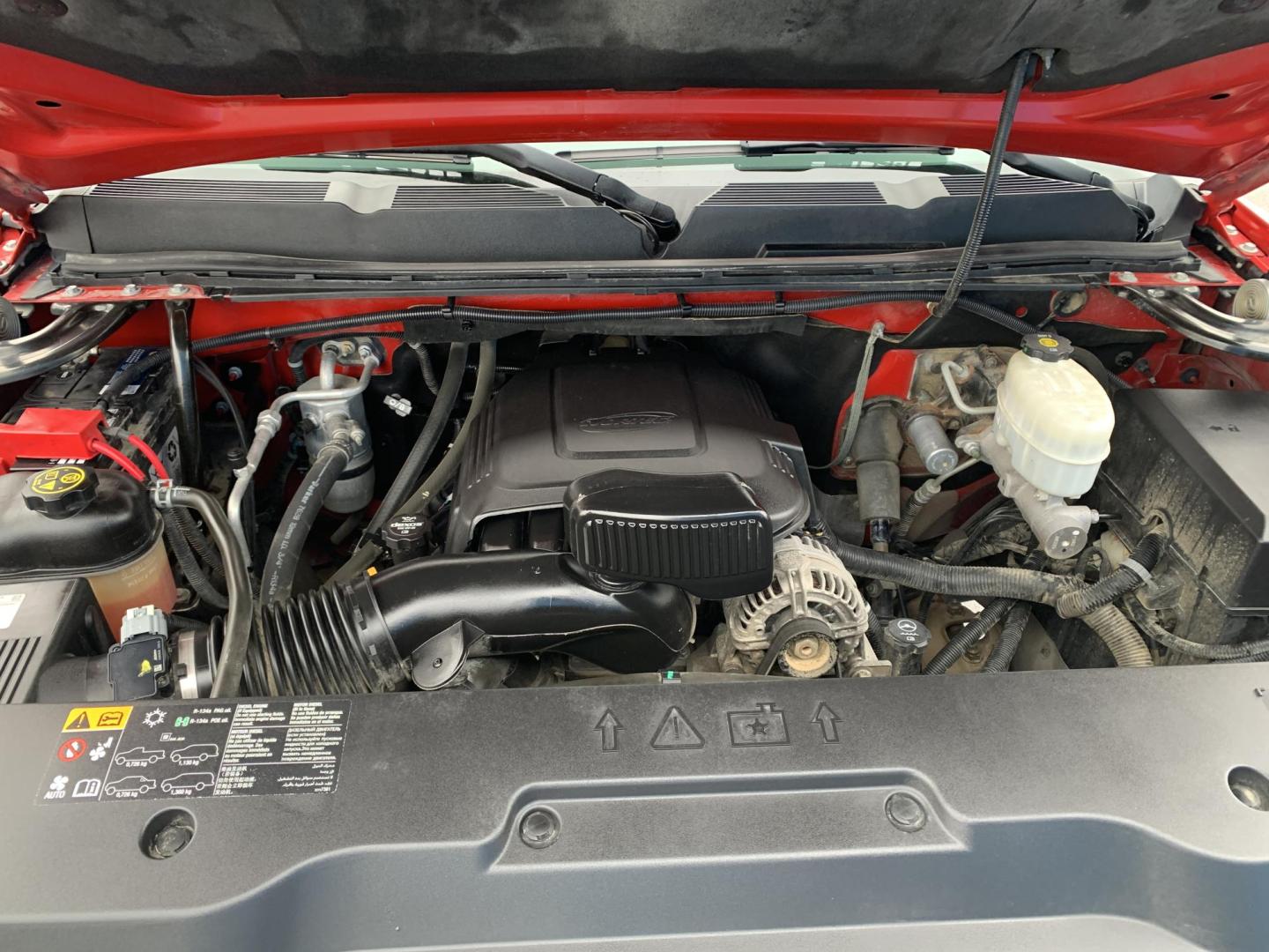 2013 RED /BLACK Chevrolet Silverado 2500HD LT Long Box 4WD (1GC0KXCG2DF) with an 6.0L V8 OHV 16V FFV engine, Automatic transmission, located at 506 S. Kingshighway, Cape Girardeau, MO, 63703, (573) 235-5000, 37.294991, -89.553635 - 2013 Chevrolet Silverado 2500HD LT Long Box 4WD 115,xxx miles 4 wheel drive Cruise Power windows/locks/door We have financing available and we accept trades! Fill out a credit application on our website or come by today! If you have any questions, give us a call at (573) 235-5000 or visit our - Photo#2