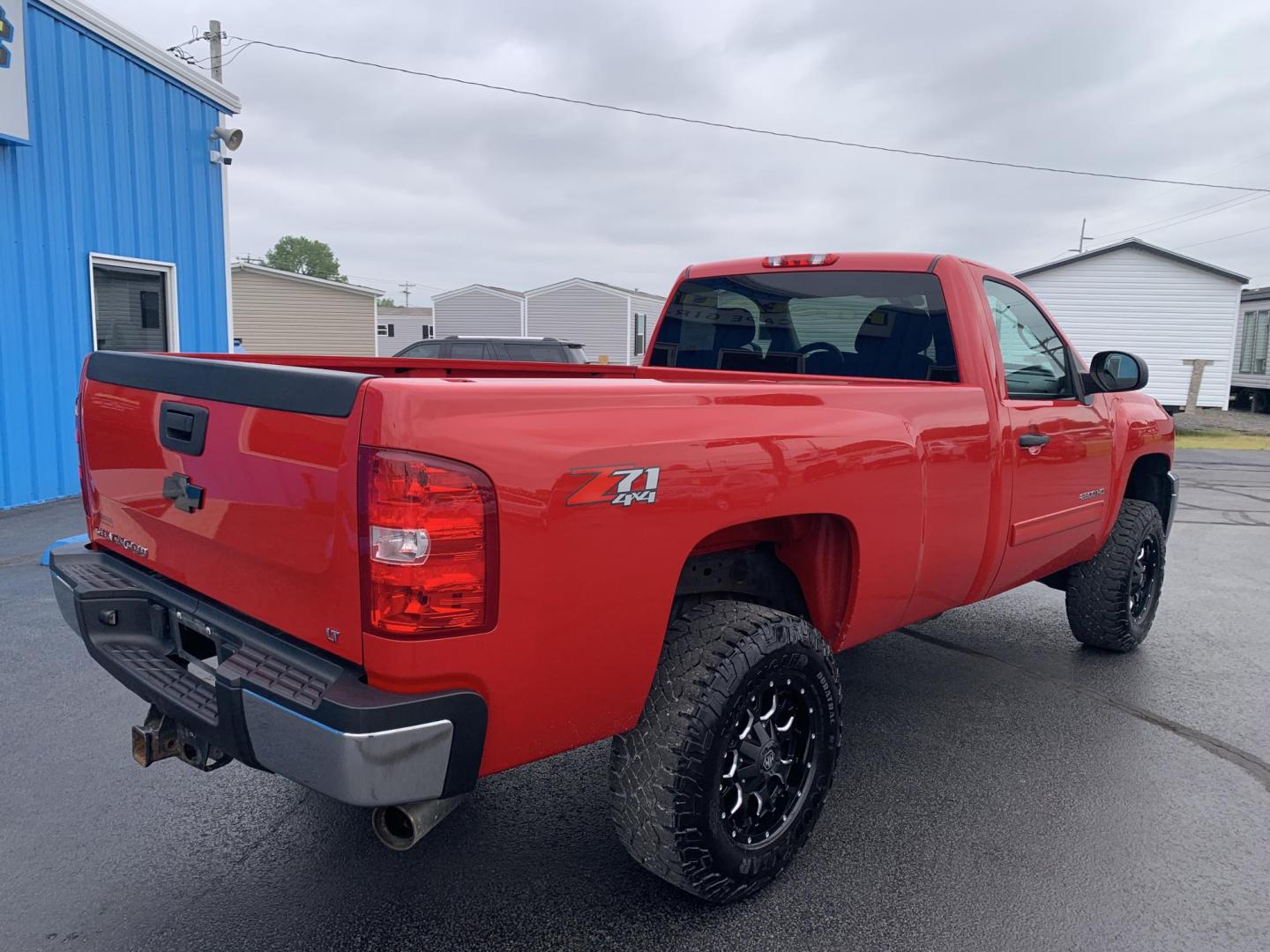 2013 RED /BLACK Chevrolet Silverado 2500HD LT Long Box 4WD (1GC0KXCG2DF) with an 6.0L V8 OHV 16V FFV engine, Automatic transmission, located at 506 S. Kingshighway, Cape Girardeau, MO, 63703, (573) 235-5000, 37.294991, -89.553635 - 2013 Chevrolet Silverado 2500HD LT Long Box 4WD 115,xxx miles 4 wheel drive Cruise Power windows/locks/door We have financing available and we accept trades! Fill out a credit application on our website or come by today! If you have any questions, give us a call at (573) 235-5000 or visit our - Photo#8