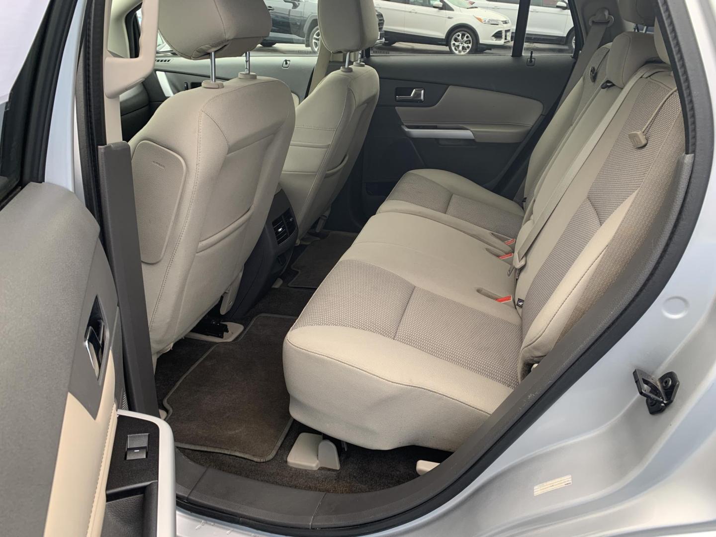 2014 SILVER /TAN Ford Edge SEL FWD (2FMDK3JCXEB) with an 3.5L V6 DOHC 24V engine, Automatic transmission, located at 506 S. Kingshighway, Cape Girardeau, MO, 63703, (573) 235-5000, 37.294991, -89.553635 - 2014 Ford Edge SEL FWD 121,xxx miles Bluetooth Front Wheel Drive Cruise Power Windows/Locks/Mirrors We have financing available and we accept trades! Fill out a credit application on our website or come by today! If you have any questions, give us a call at (573) 235-5000 or visit our website - Photo#17