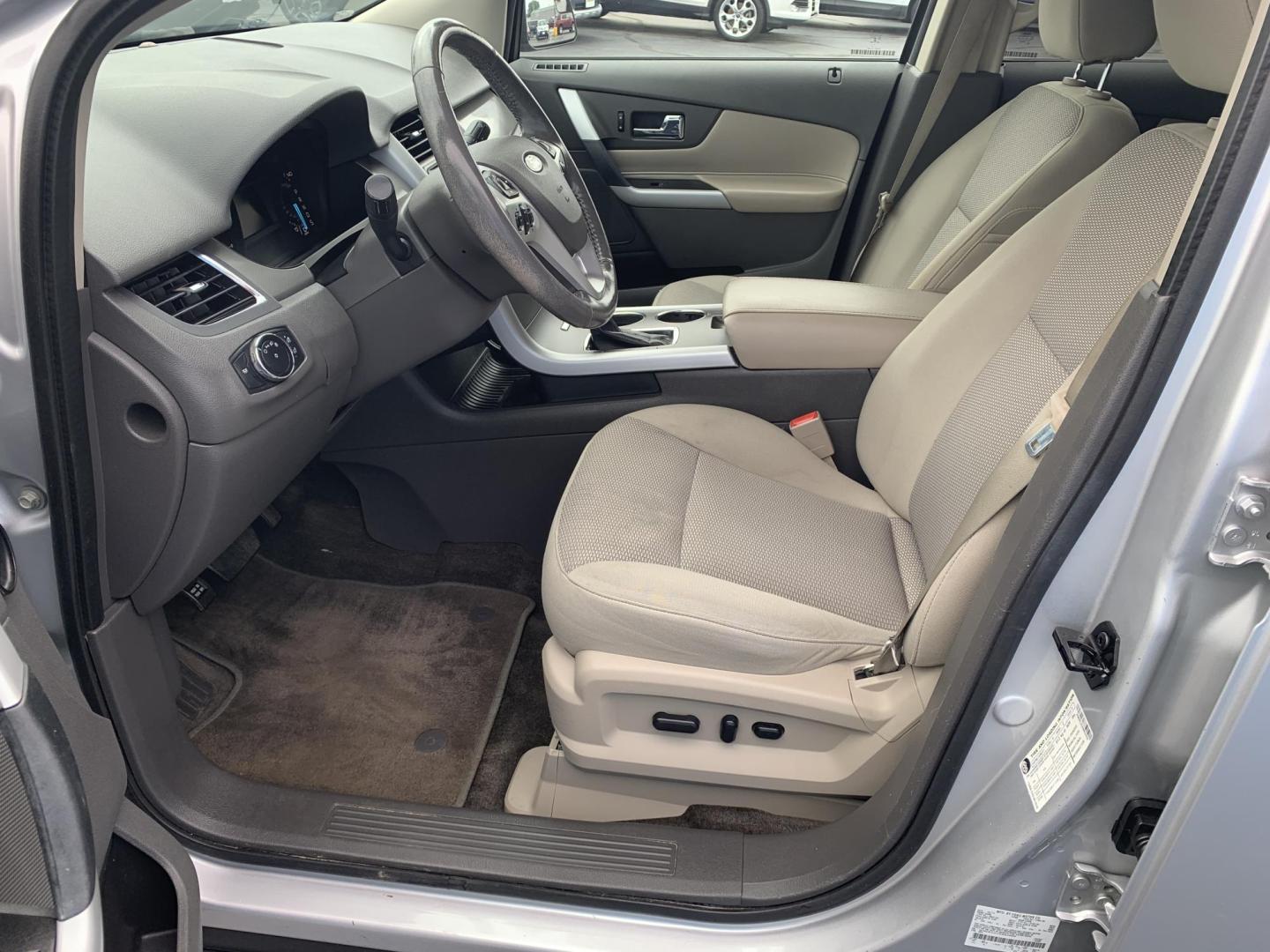 2014 SILVER /TAN Ford Edge SEL FWD (2FMDK3JCXEB) with an 3.5L V6 DOHC 24V engine, Automatic transmission, located at 506 S. Kingshighway, Cape Girardeau, MO, 63703, (573) 235-5000, 37.294991, -89.553635 - 2014 Ford Edge SEL FWD 121,xxx miles Bluetooth Front Wheel Drive Cruise Power Windows/Locks/Mirrors We have financing available and we accept trades! Fill out a credit application on our website or come by today! If you have any questions, give us a call at (573) 235-5000 or visit our website - Photo#20