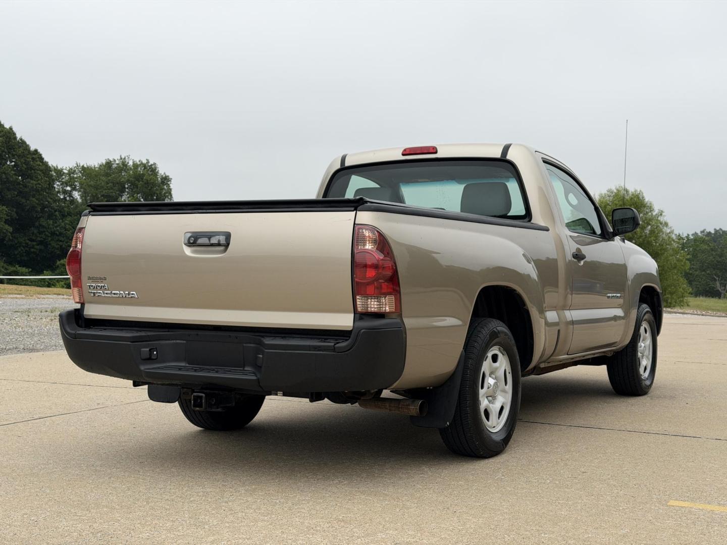 2006 TAN /Gray Toyota Tacoma Regular Cab 2WD (5TENX22N26Z) with an 2.7L 4 Cyl. engine, Automatic transmission, located at 2990 Old Orchard Rd., Jackson, MO, 63755, 37.354214, -89.612106 - 2006 Toyota Tacoma 183xxx miles Rear Wheel Drive 2.7L 4 Cyl. Automatic We have financing available and we accept trades! Fill out a credit application on our website or come by today! If you have any questions, give us a call at (573) 204-7777 or visit our website at firstautocredit.com. - Photo#5