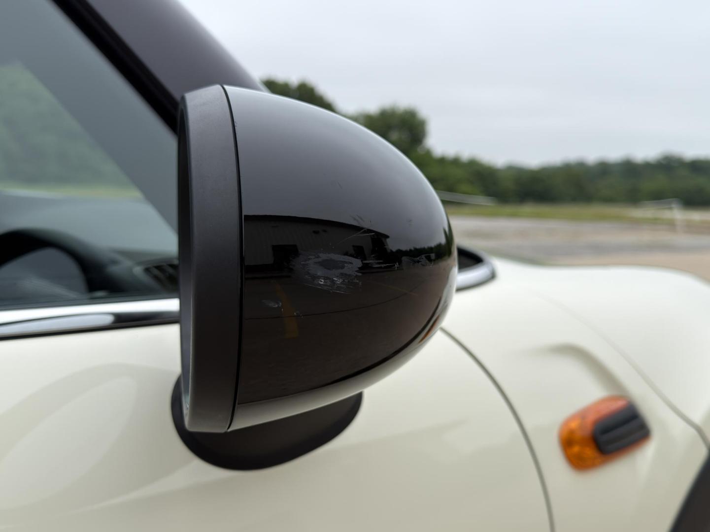 2019 WHITE /Black Mini Cooper Base (WMWXP5C58K2) with an 1.5L 3 Cyl. TURBO engine, Automatic transmission, located at 2990 Old Orchard Rd., Jackson, MO, 63755, 37.354214, -89.612106 - 2019 Mini Cooper 37xxx miles Front Wheel Drive 1.5L 3 Cyl. Automatic Leather Backup Camera Heated Seats Sunroof Bluetooth Cruise Power Windows/Locks/Mirrors We have financing available and we accept trades! Fill out a credit application on our website or come by today! If you have any q - Photo#42
