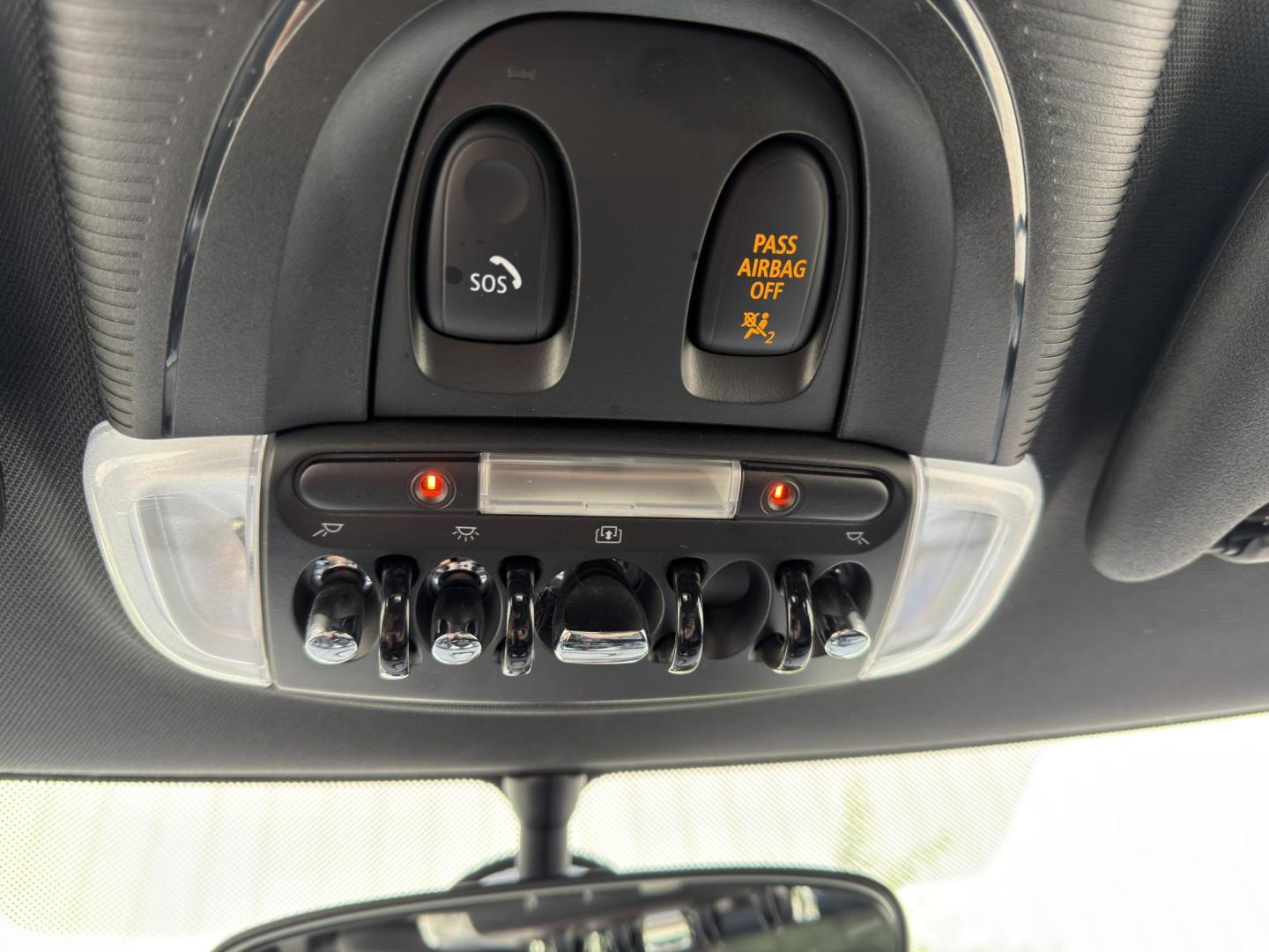 2019 WHITE /Black Mini Cooper Base (WMWXP5C58K2) with an 1.5L 3 Cyl. TURBO engine, Automatic transmission, located at 2990 Old Orchard Rd., Jackson, MO, 63755, 37.354214, -89.612106 - 2019 Mini Cooper 37xxx miles Front Wheel Drive 1.5L 3 Cyl. Automatic Leather Backup Camera Heated Seats Sunroof Bluetooth Cruise Power Windows/Locks/Mirrors We have financing available and we accept trades! Fill out a credit application on our website or come by today! If you have any q - Photo#27