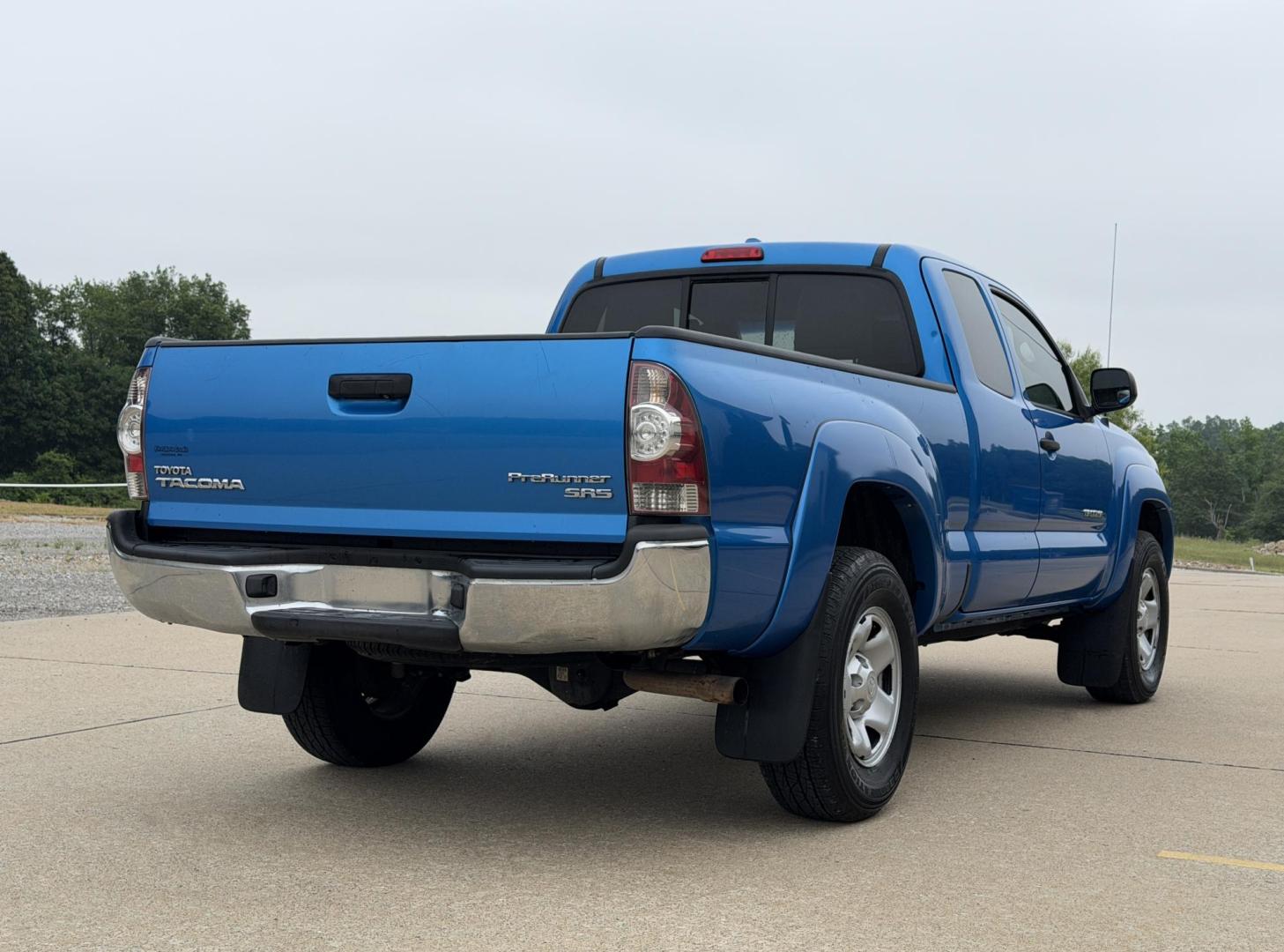 2010 BLUE /Gray Toyota Tacoma PreRunner Access Cab 2WD (5TETX4GN1AZ) with an 2.7L 4 Cyl. engine, Manual transmission, located at 2990 Old Orchard Rd., Jackson, MO, 63755, 37.354214, -89.612106 - 2010 Toyota Tacoma PreRunner 131xxx miles Rear Wheel Drive 2.7L 4 Cyl. 5-Speed Manual Backup Camera Cruise Power Windows/Locks/Mirrors We have financing available and we accept trades! Fill out a credit application on our website or come by today! If you have any questions, give us a call a - Photo#6