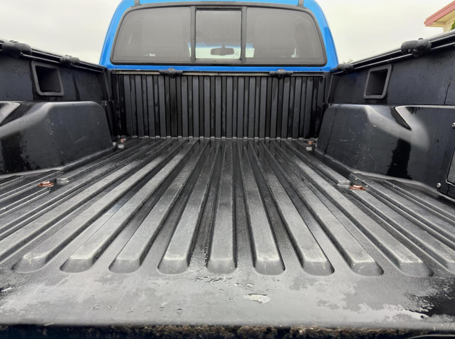2010 BLUE /Gray Toyota Tacoma PreRunner Access Cab 2WD (5TETX4GN1AZ) with an 2.7L 4 Cyl. engine, Manual transmission, located at 2990 Old Orchard Rd., Jackson, MO, 63755, 37.354214, -89.612106 - 2010 Toyota Tacoma PreRunner 131xxx miles Rear Wheel Drive 2.7L 4 Cyl. 5-Speed Manual Backup Camera Cruise Power Windows/Locks/Mirrors We have financing available and we accept trades! Fill out a credit application on our website or come by today! If you have any questions, give us a call a - Photo#19