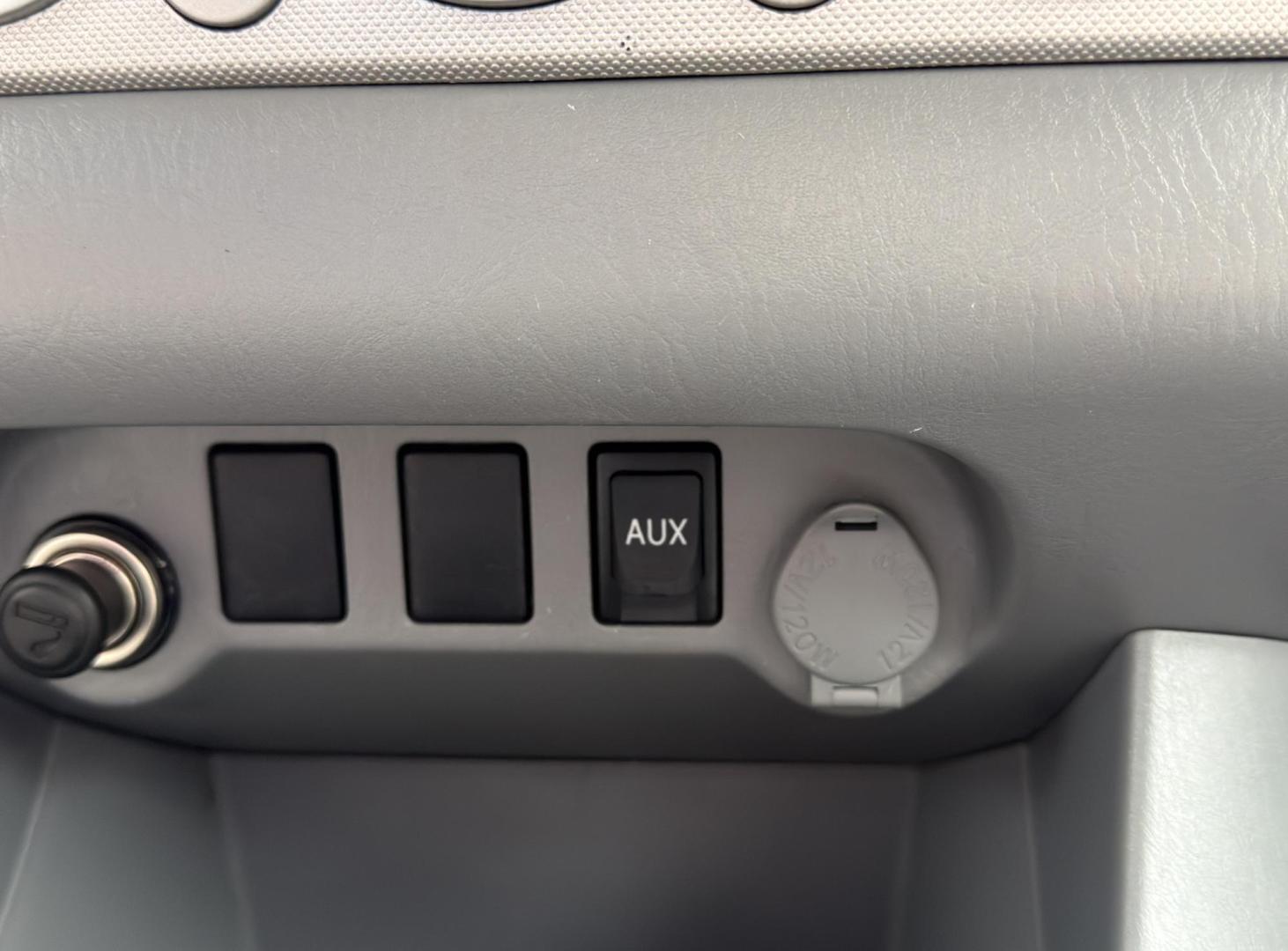2010 BLUE /Gray Toyota Tacoma PreRunner Access Cab 2WD (5TETX4GN1AZ) with an 2.7L 4 Cyl. engine, Manual transmission, located at 2990 Old Orchard Rd., Jackson, MO, 63755, 37.354214, -89.612106 - 2010 Toyota Tacoma PreRunner 131xxx miles Rear Wheel Drive 2.7L 4 Cyl. 5-Speed Manual Backup Camera Cruise Power Windows/Locks/Mirrors We have financing available and we accept trades! Fill out a credit application on our website or come by today! If you have any questions, give us a call a - Photo#27