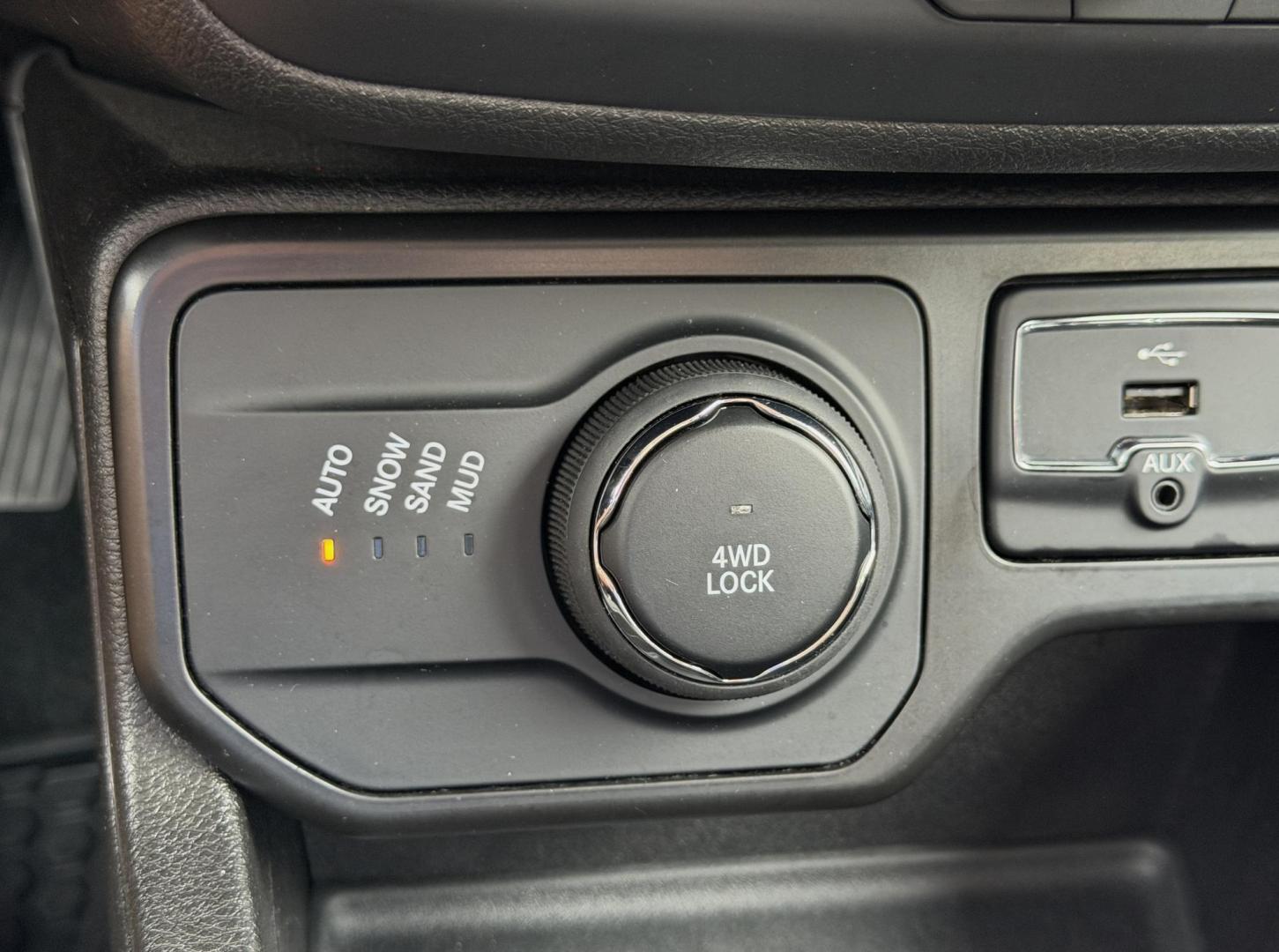 2023 RED /Black Jeep Renegade Latitude (ZACNJDB11PP) with an 1.3L 4 Cyl. engine, Automatic transmission, located at 2990 Old Orchard Rd., Jackson, MO, 63755, 37.354214, -89.612106 - 2023 Jeep Renegade Latitude 1-Owner 55xxx miles 4 Wheel Drive 1.3L 4 Cyl. Automatic Navigation Backup Camera Bluetooth Cruise Power Windows/Locks/Mirrors We have financing available and we accept trades! Fill out a credit application on our website or come by today! If you have any quest - Photo#2