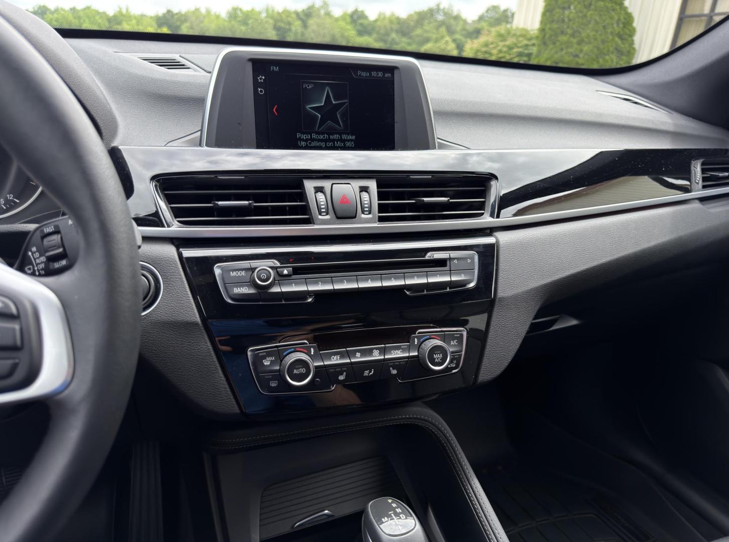 2018 WHITE /Black BMW X1 xDrive28i (WBXHT3C3XJ5) with an 2.0L 4 Cyl. engine, Automatic transmission, located at 2990 Old Orchard Rd., Jackson, MO, 63755, 37.354214, -89.612106 - 2018 BMW X1 xDrive28i 66xxx miles All Wheel Drive 2.0L 4 Cyl. Automatic Leather Backup Camera Power/Heated Seats Heated Steering Wheel Sunroof Bluetooth Cruise Power Windows/Locks/Mirrors We have financing available and we accept trades! Fill out a credit application on our website or - Photo#29