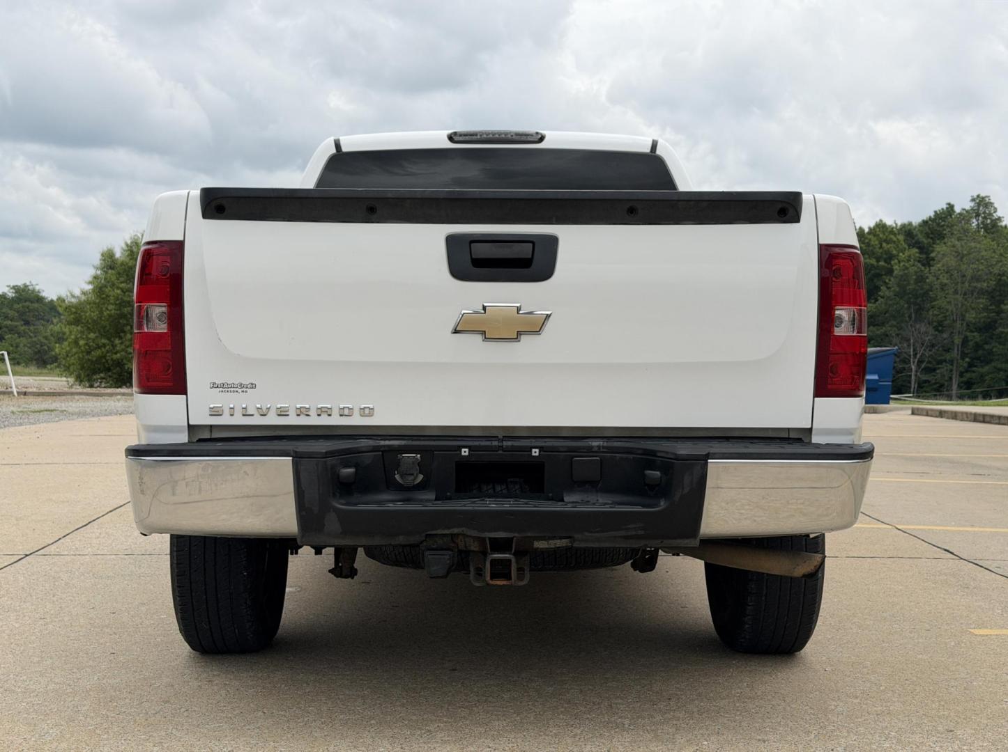 2008 WHITE /Black Chevrolet Silverado 1500 LT1 Ext. Cab Long Box 4WD (1GCEK19C48Z) with an 4.8L V8 engine, Automatic transmission, located at 2990 Old Orchard Rd., Jackson, MO, 63755, 37.354214, -89.612106 - 2008 Chevrolet Silverado 1500 LT 130xxx miles 4x4 4.8L V8 Automatic Cruise We have financing available and we accept trades! Fill out a credit application on our website or come by today! If you have any questions, give us a call at (573) 204-7777 or visit our website at firstautocredit.com. - Photo#8