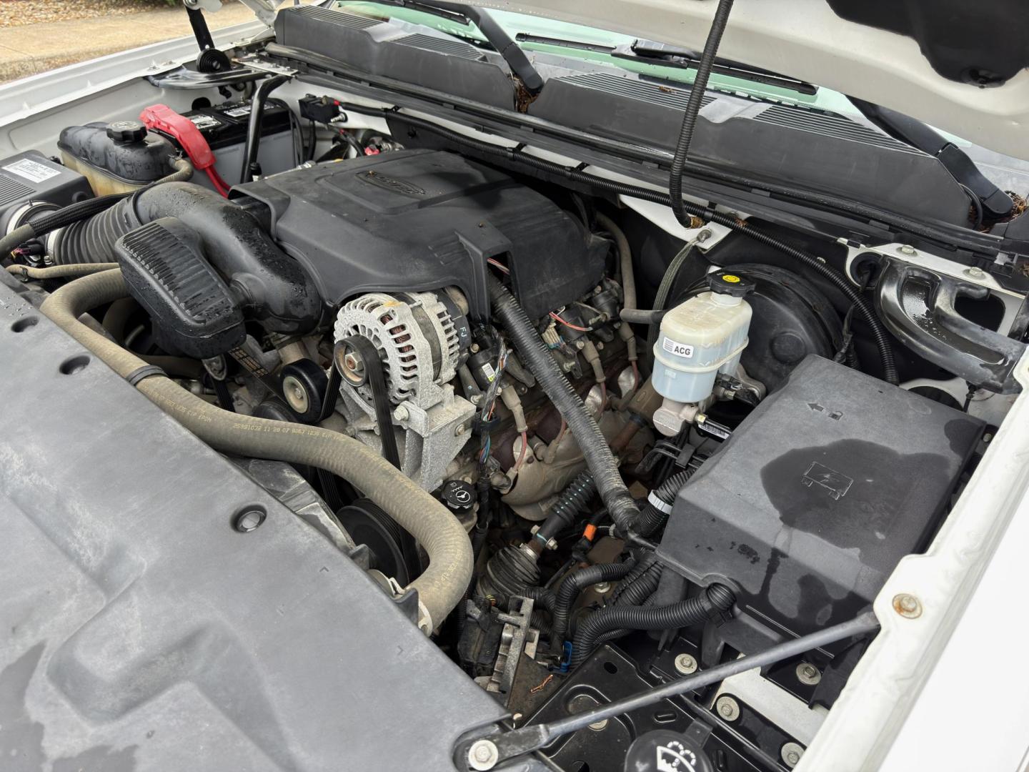 2008 WHITE /Black Chevrolet Silverado 1500 LT1 Ext. Cab Long Box 4WD (1GCEK19C48Z) with an 4.8L V8 engine, Automatic transmission, located at 2990 Old Orchard Rd., Jackson, MO, 63755, 37.354214, -89.612106 - 2008 Chevrolet Silverado 1500 LT 130xxx miles 4x4 4.8L V8 Automatic Cruise We have financing available and we accept trades! Fill out a credit application on our website or come by today! If you have any questions, give us a call at (573) 204-7777 or visit our website at firstautocredit.com. - Photo#27