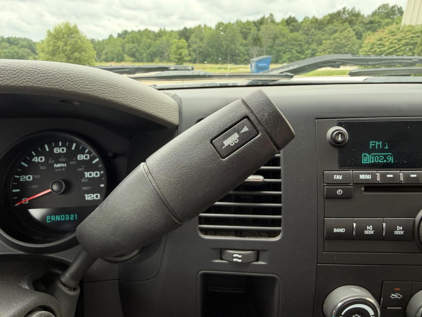 2008 WHITE /Black Chevrolet Silverado 1500 LT1 Ext. Cab Long Box 4WD (1GCEK19C48Z) with an 4.8L V8 engine, Automatic transmission, located at 2990 Old Orchard Rd., Jackson, MO, 63755, 37.354214, -89.612106 - 2008 Chevrolet Silverado 1500 LT 130xxx miles 4x4 4.8L V8 Automatic Cruise We have financing available and we accept trades! Fill out a credit application on our website or come by today! If you have any questions, give us a call at (573) 204-7777 or visit our website at firstautocredit.com. - Photo#22