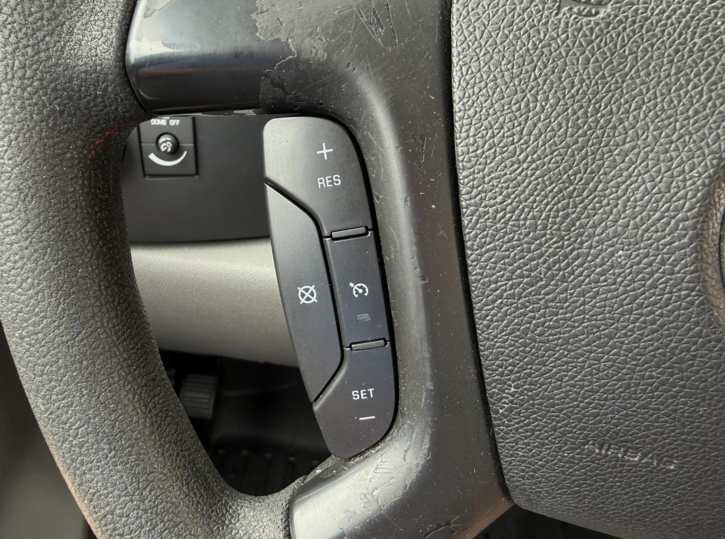 2008 WHITE /Black Chevrolet Silverado 1500 LT1 Ext. Cab Long Box 4WD (1GCEK19C48Z) with an 4.8L V8 engine, Automatic transmission, located at 2990 Old Orchard Rd., Jackson, MO, 63755, 37.354214, -89.612106 - 2008 Chevrolet Silverado 1500 LT 130xxx miles 4x4 4.8L V8 Automatic Cruise We have financing available and we accept trades! Fill out a credit application on our website or come by today! If you have any questions, give us a call at (573) 204-7777 or visit our website at firstautocredit.com. - Photo#21