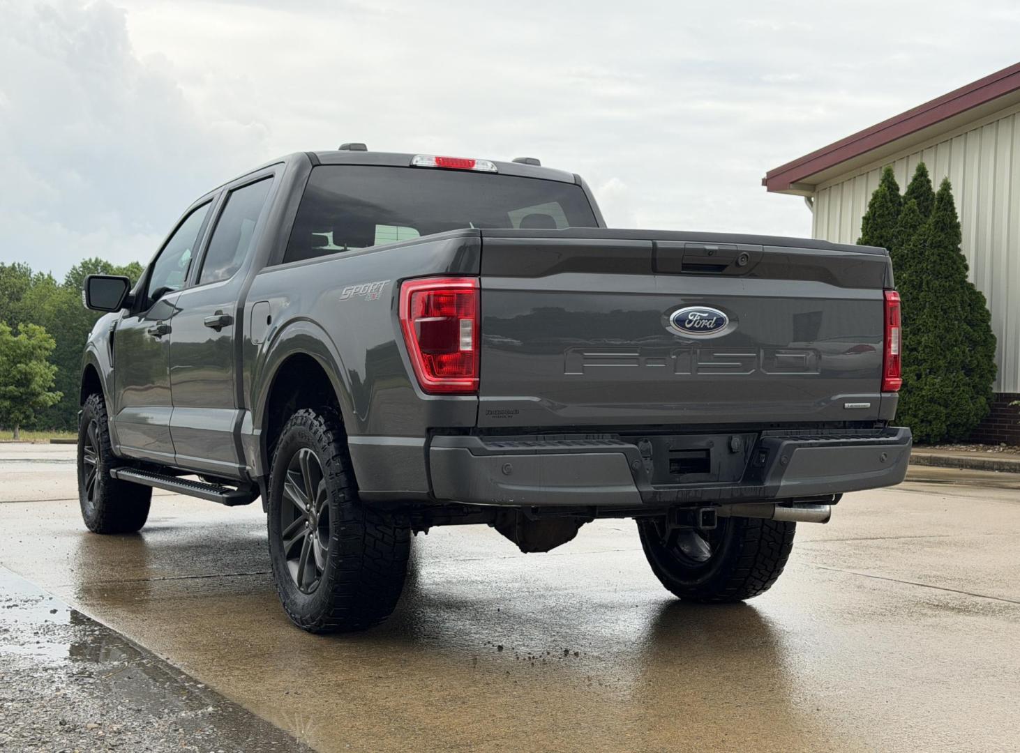2021 GRAY /Black Ford F-150 XLTSuperCrew 5.5-ft. Bed 4WD (1FTFW1E82MK) with an 3.5L V6 engine, Automatic transmission, located at 2990 Old Orchard Rd., Jackson, MO, 63755, 37.354214, -89.612106 - 2021 Ford F-150 XLT 1-Owner 208xxx miles 4x4 3.5L V6 Automatic Leather Navigation Power/Heated Seats Backup Camera Sunroof Bluetooth Remote Start Cruise Power Windows/Locks/Mirrors We have financing available and we accept trades! Fill out a credit application on our website or come b - Photo#13