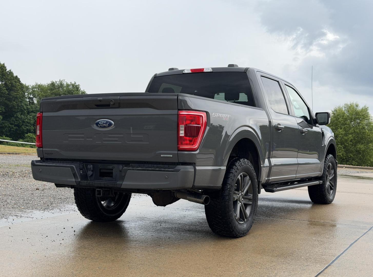 2021 GRAY /Black Ford F-150 XLTSuperCrew 5.5-ft. Bed 4WD (1FTFW1E82MK) with an 3.5L V6 engine, Automatic transmission, located at 2990 Old Orchard Rd., Jackson, MO, 63755, 37.354214, -89.612106 - 2021 Ford F-150 XLT 1-Owner 208xxx miles 4x4 3.5L V6 Automatic Leather Navigation Power/Heated Seats Backup Camera Sunroof Bluetooth Remote Start Cruise Power Windows/Locks/Mirrors We have financing available and we accept trades! Fill out a credit application on our website or come b - Photo#12