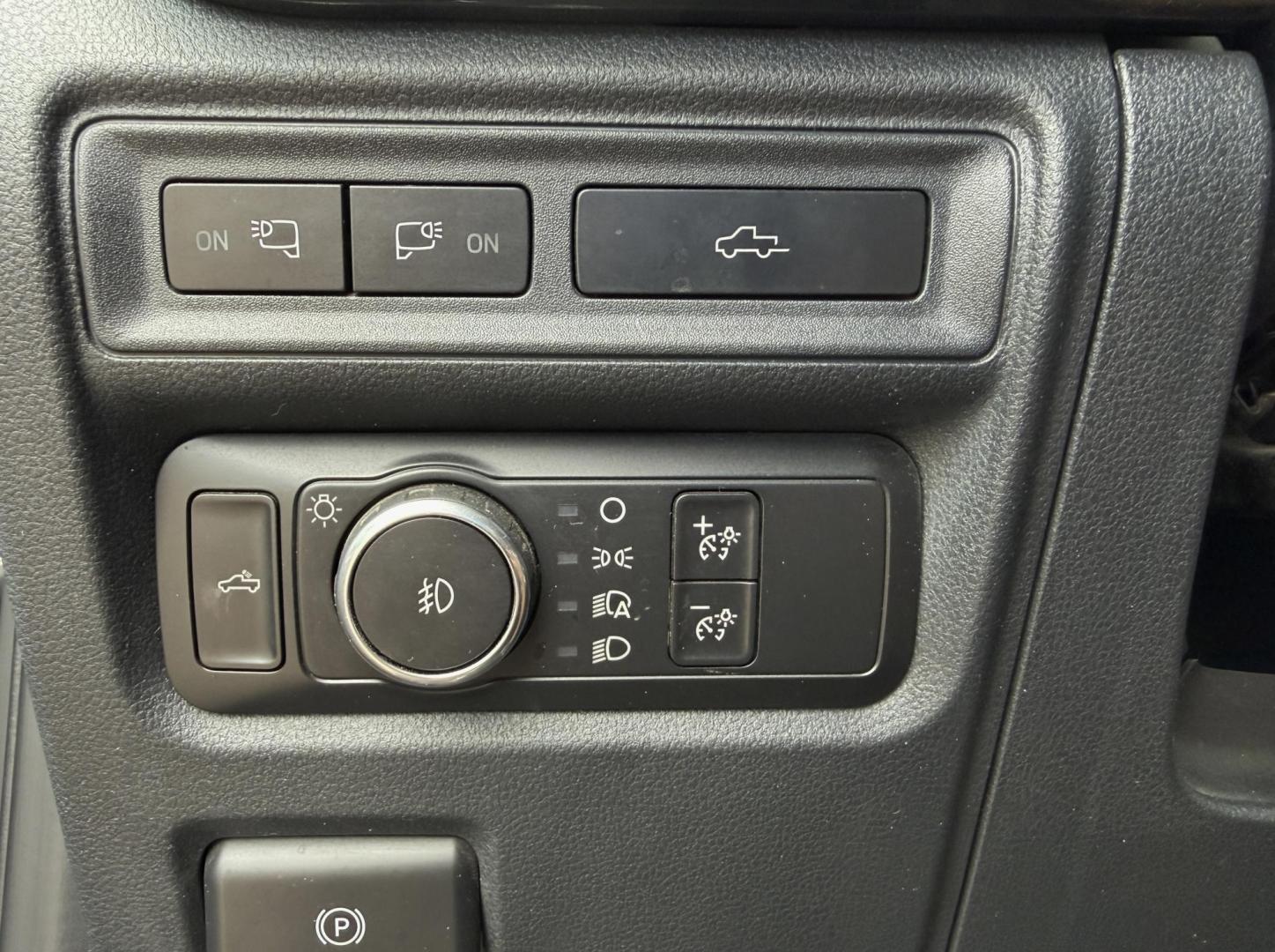 2021 GRAY /Black Ford F-150 XLTSuperCrew 5.5-ft. Bed 4WD (1FTFW1E82MK) with an 3.5L V6 engine, Automatic transmission, located at 2990 Old Orchard Rd., Jackson, MO, 63755, 37.354214, -89.612106 - 2021 Ford F-150 XLT 1-Owner 208xxx miles 4x4 3.5L V6 Automatic Leather Navigation Power/Heated Seats Backup Camera Sunroof Bluetooth Remote Start Cruise Power Windows/Locks/Mirrors We have financing available and we accept trades! Fill out a credit application on our website or come b - Photo#33